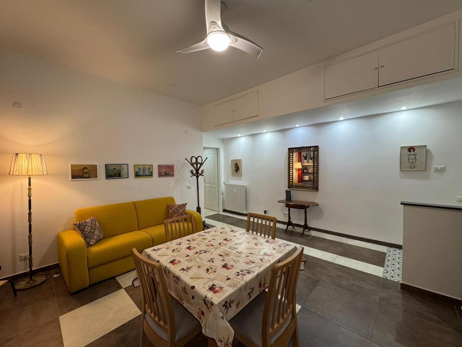 Warm Hideaway In Vibrant Tuscolano * Rome