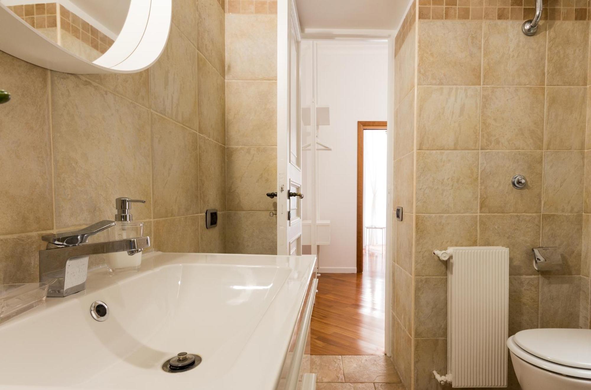 Moro7 Apartment-stylish & Bright-piazza Trilussa Apartment