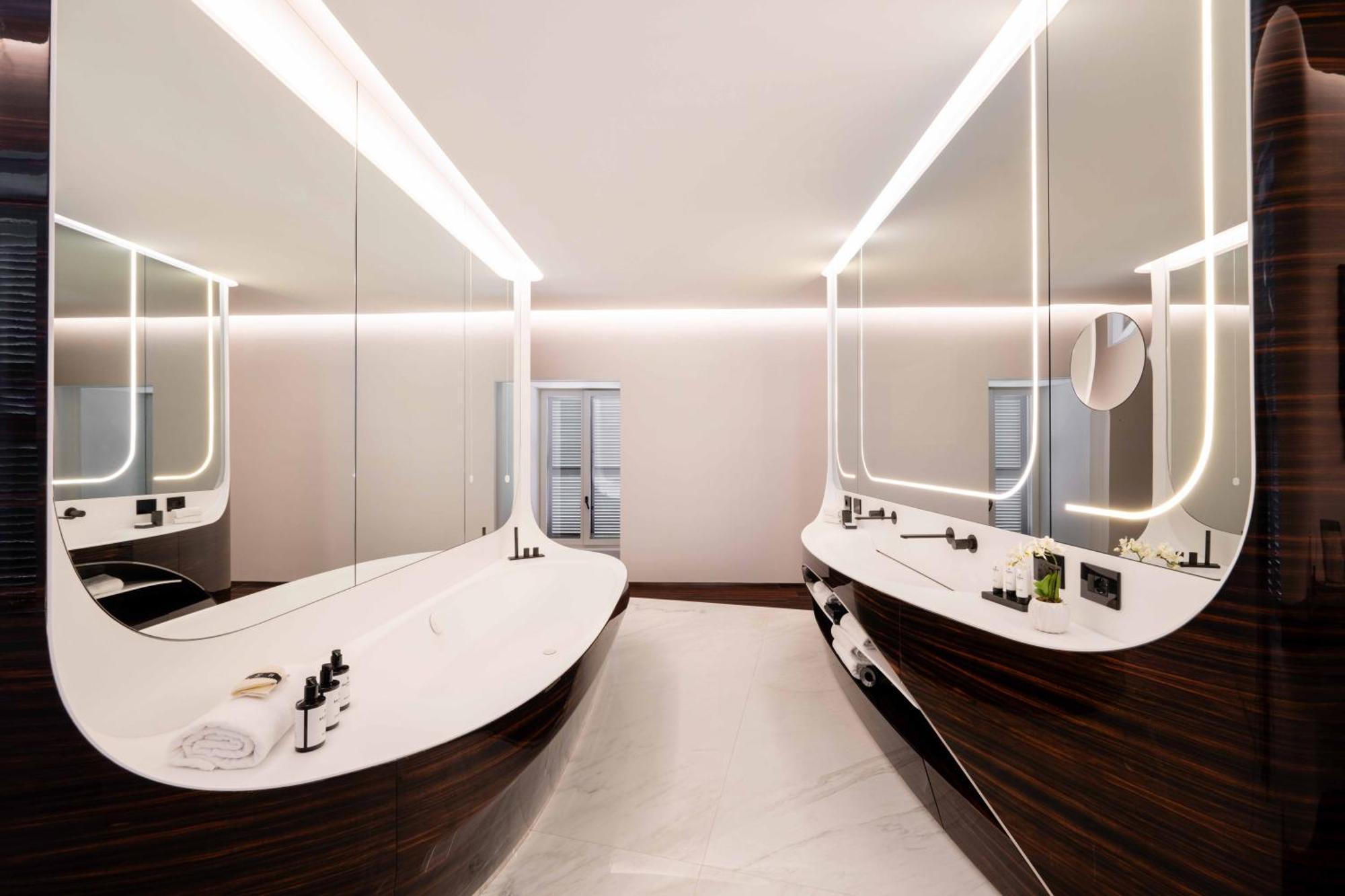Hotel Romeo