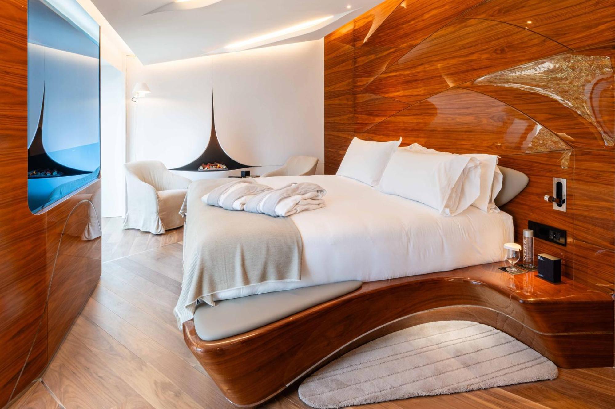 Hotel Romeo 5*