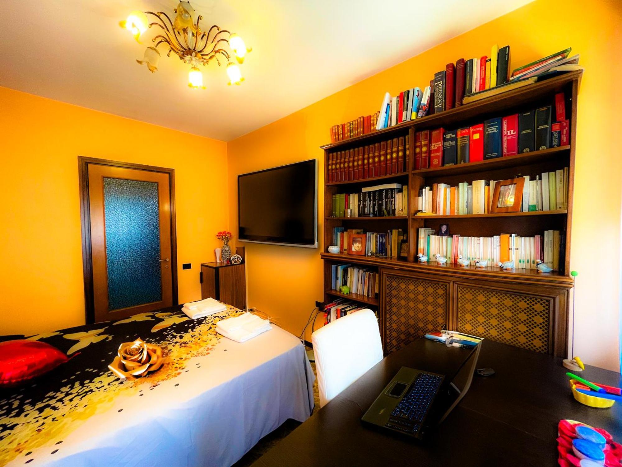Laura Luxury In Central Bed & Breakfast