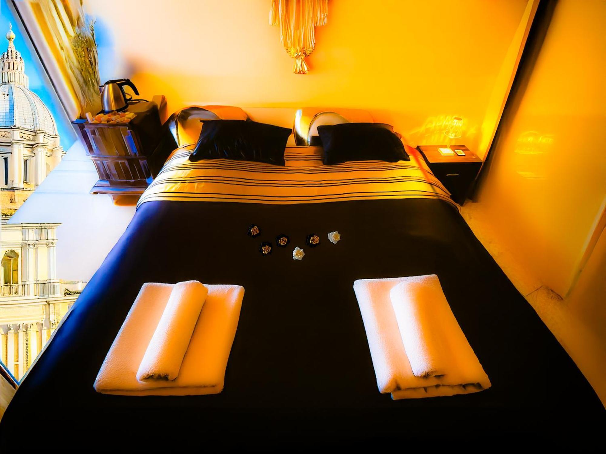 Laura Luxury In Central Bed & Breakfast