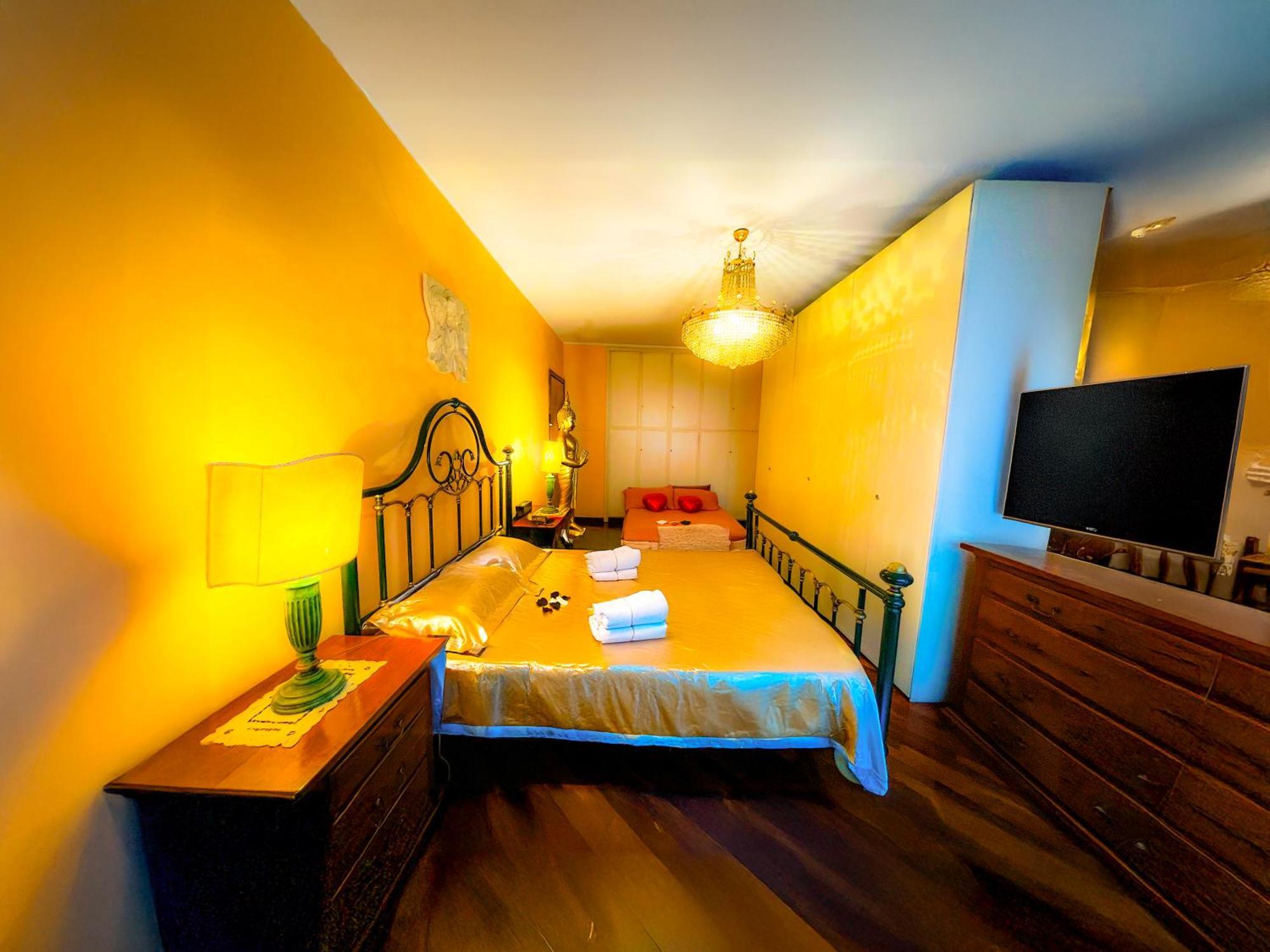 Bed & Breakfast Laura Luxury In Central *