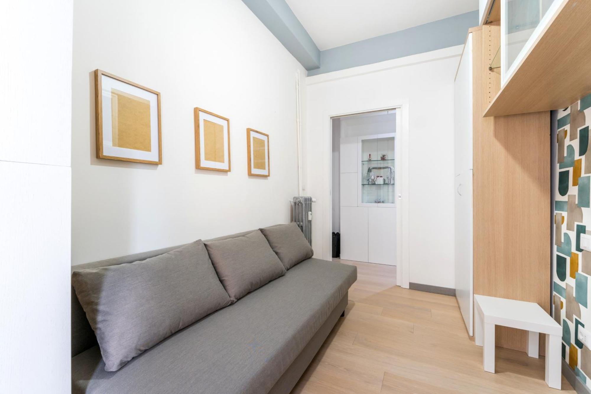 Silver Dream Cornelia, Elegant With Car Park *