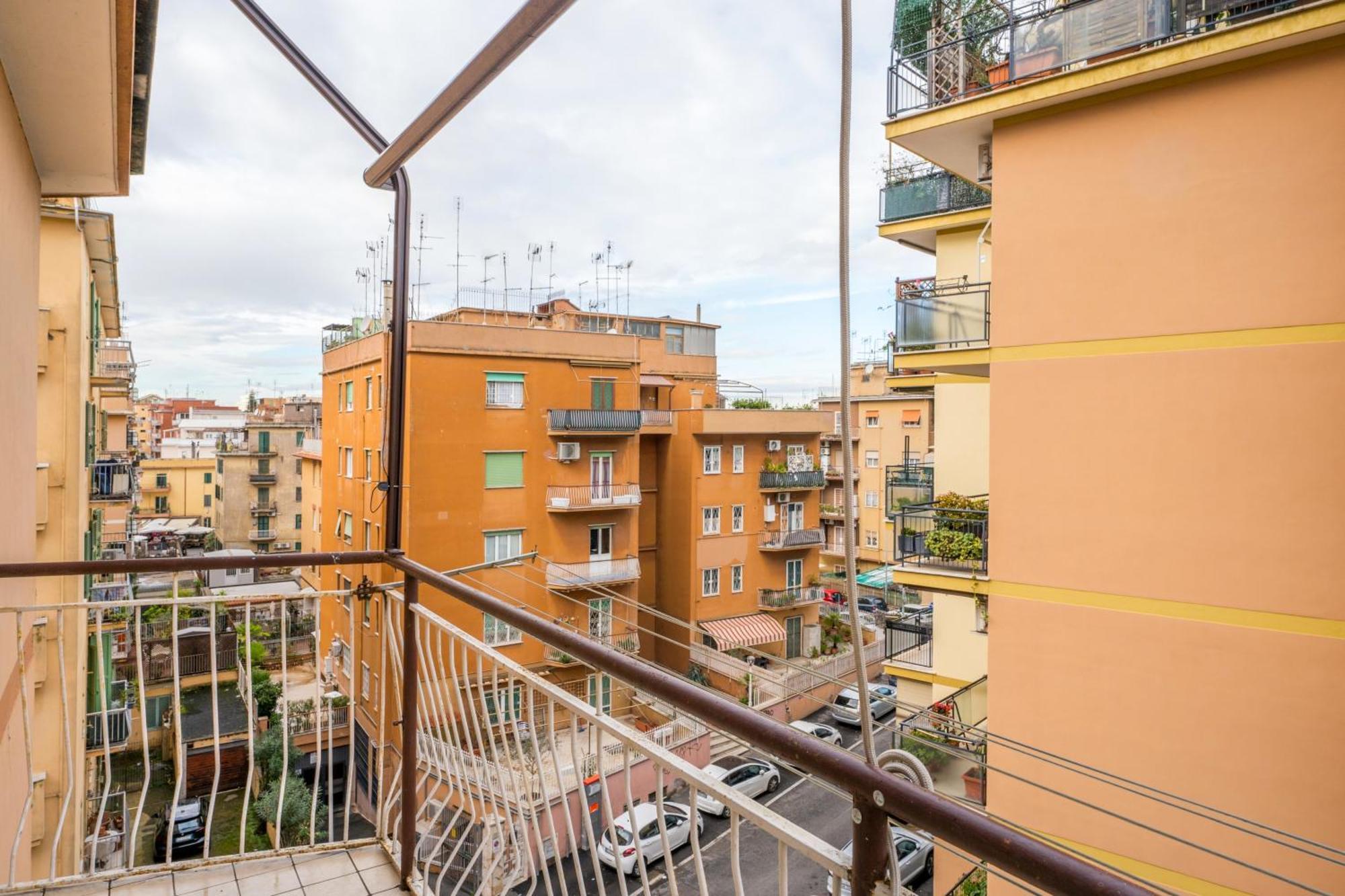Silver Dream Cornelia, Elegant With Car Park * Rome