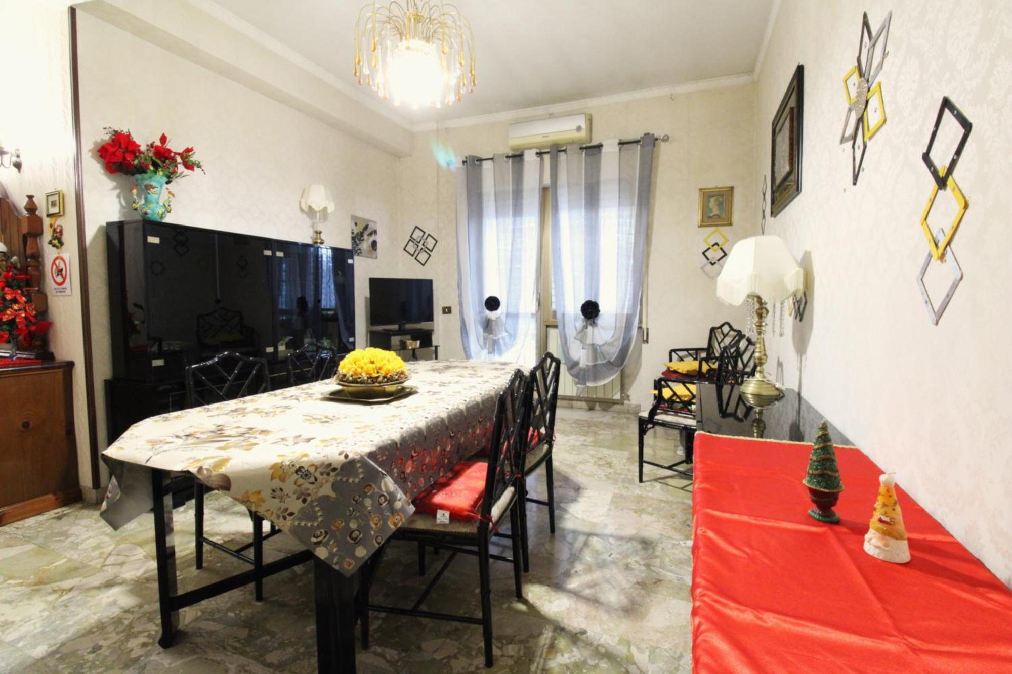 Teresa's House Metro C Appartement
