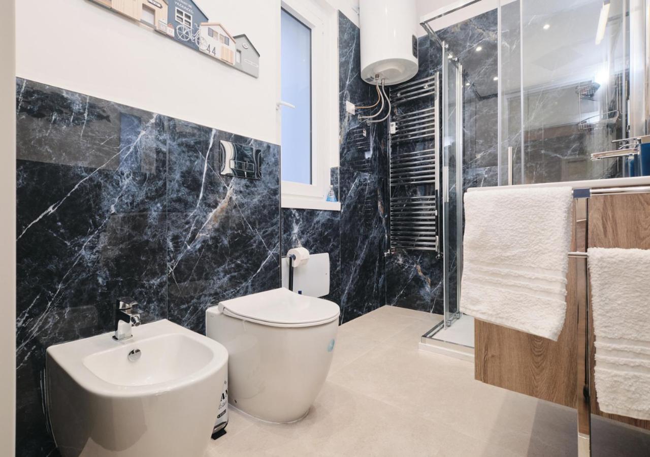 Appartement Colosseo A 15 Minuti - Elegante In Centro Rome