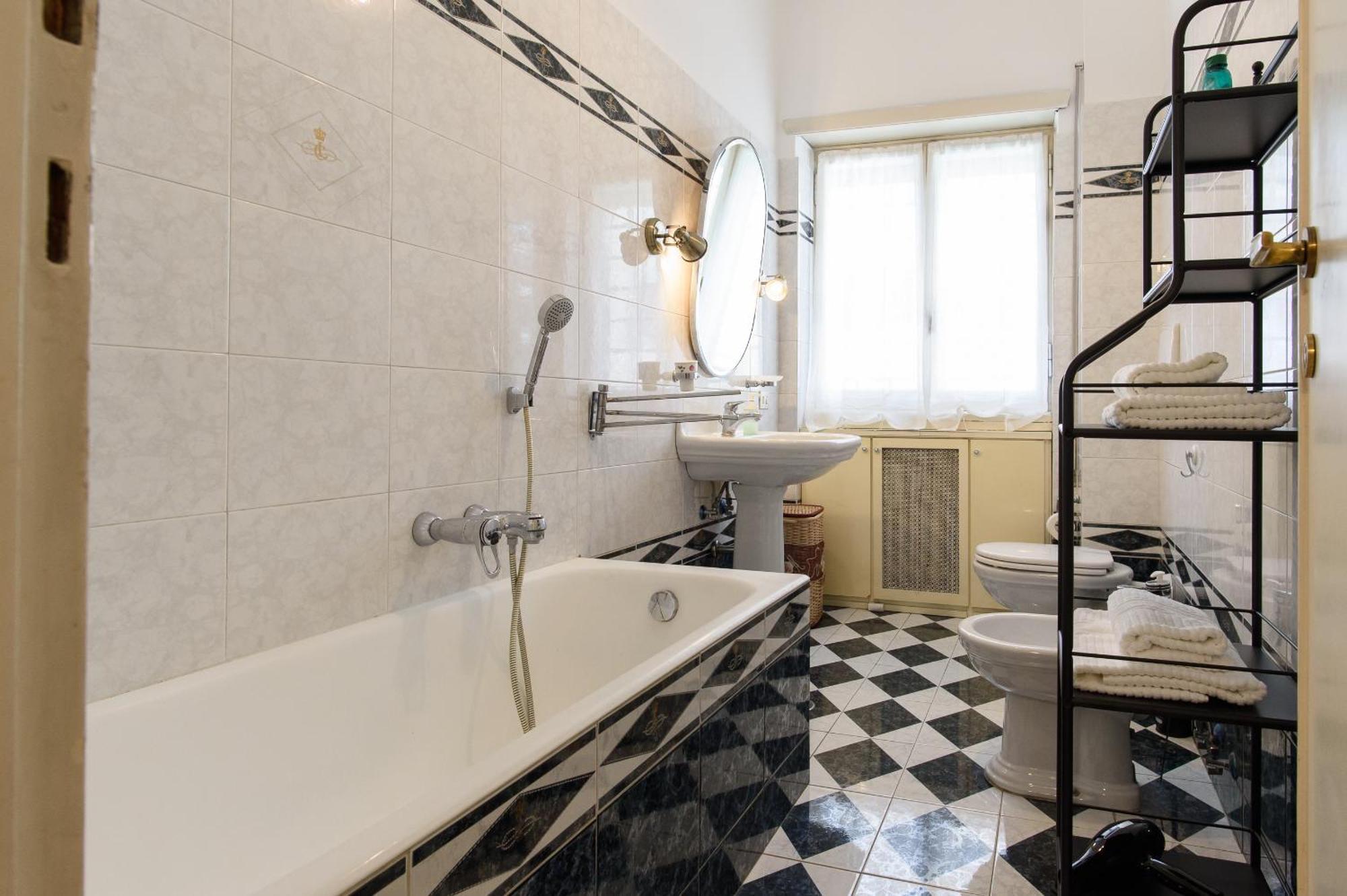 Apartment Casa Nella, With 2 Bedrooms, Rome