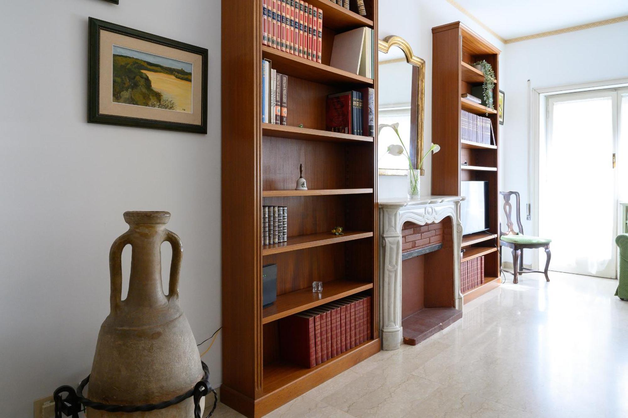 Casa Nella, With 2 Bedrooms, Apartment Rome