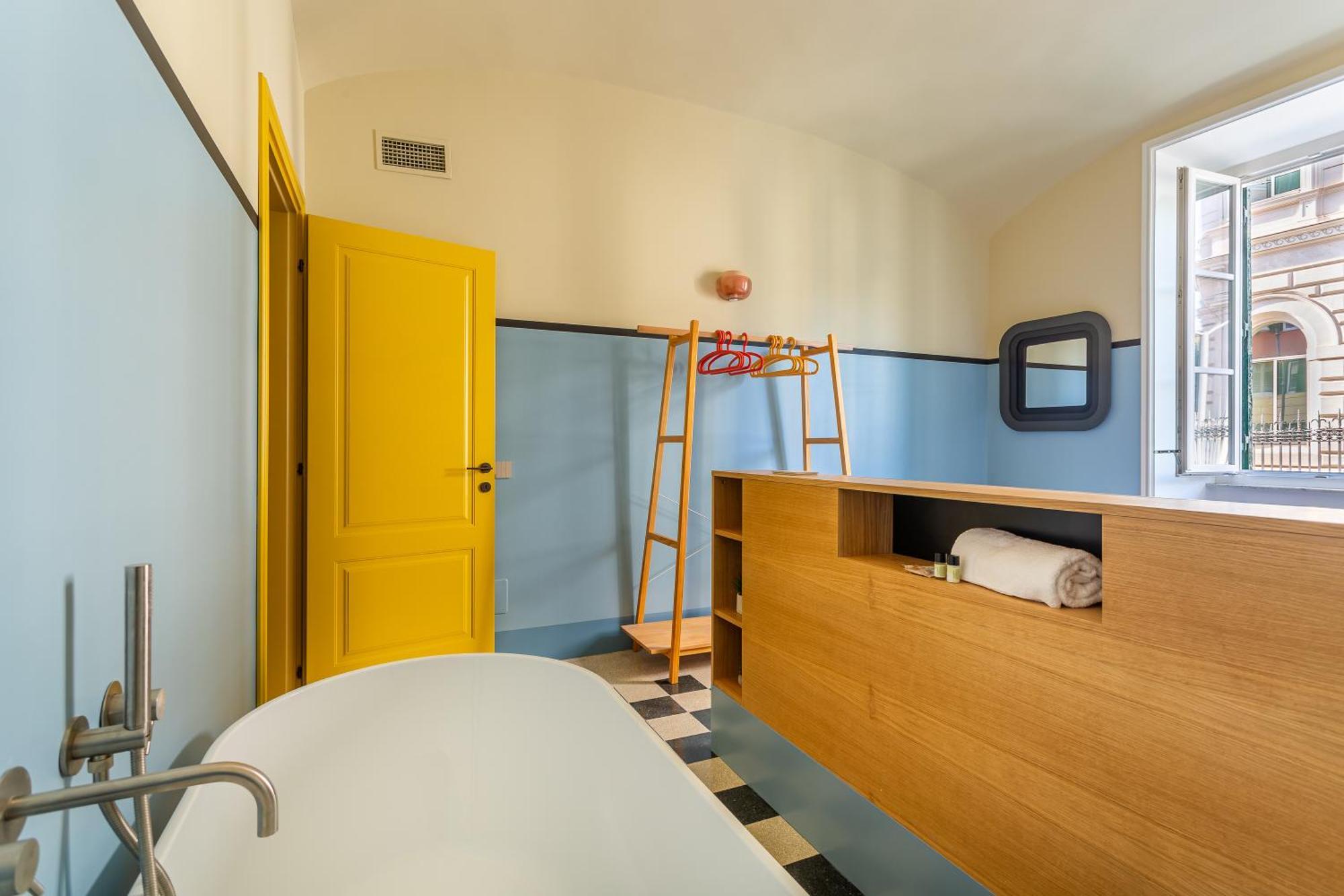 Iflat Colorful New In Esquilino Rome
