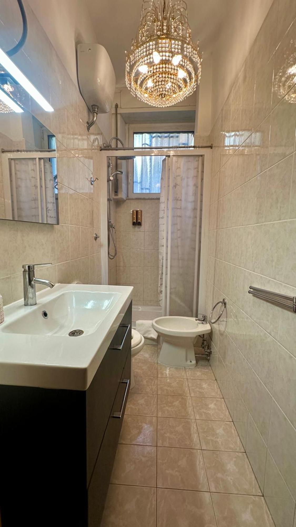Golden Luxury - San Giovanni - 10 Min To Basilica Of San Giovanni - 25 Min To Colosseum *