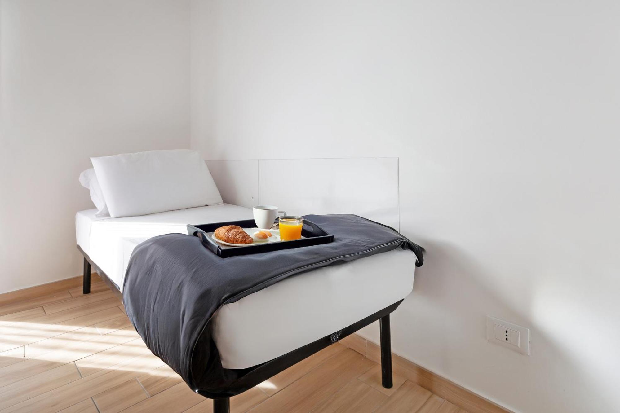 Luciano Colosseo Appartement *