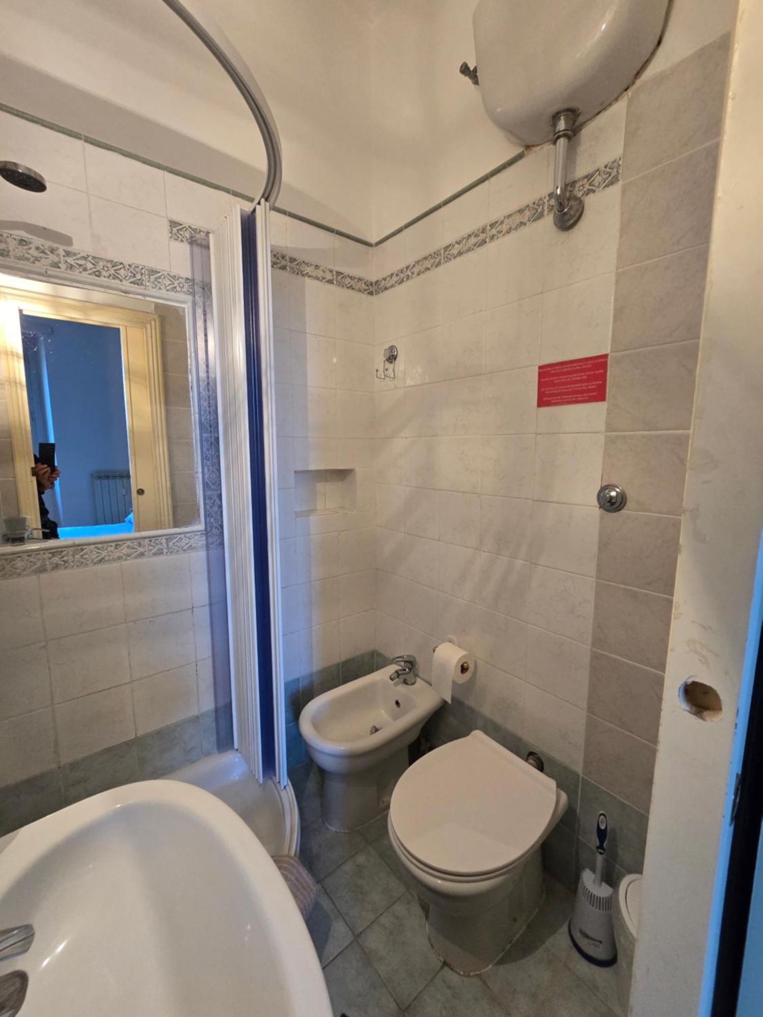 Esquilino Di Yan