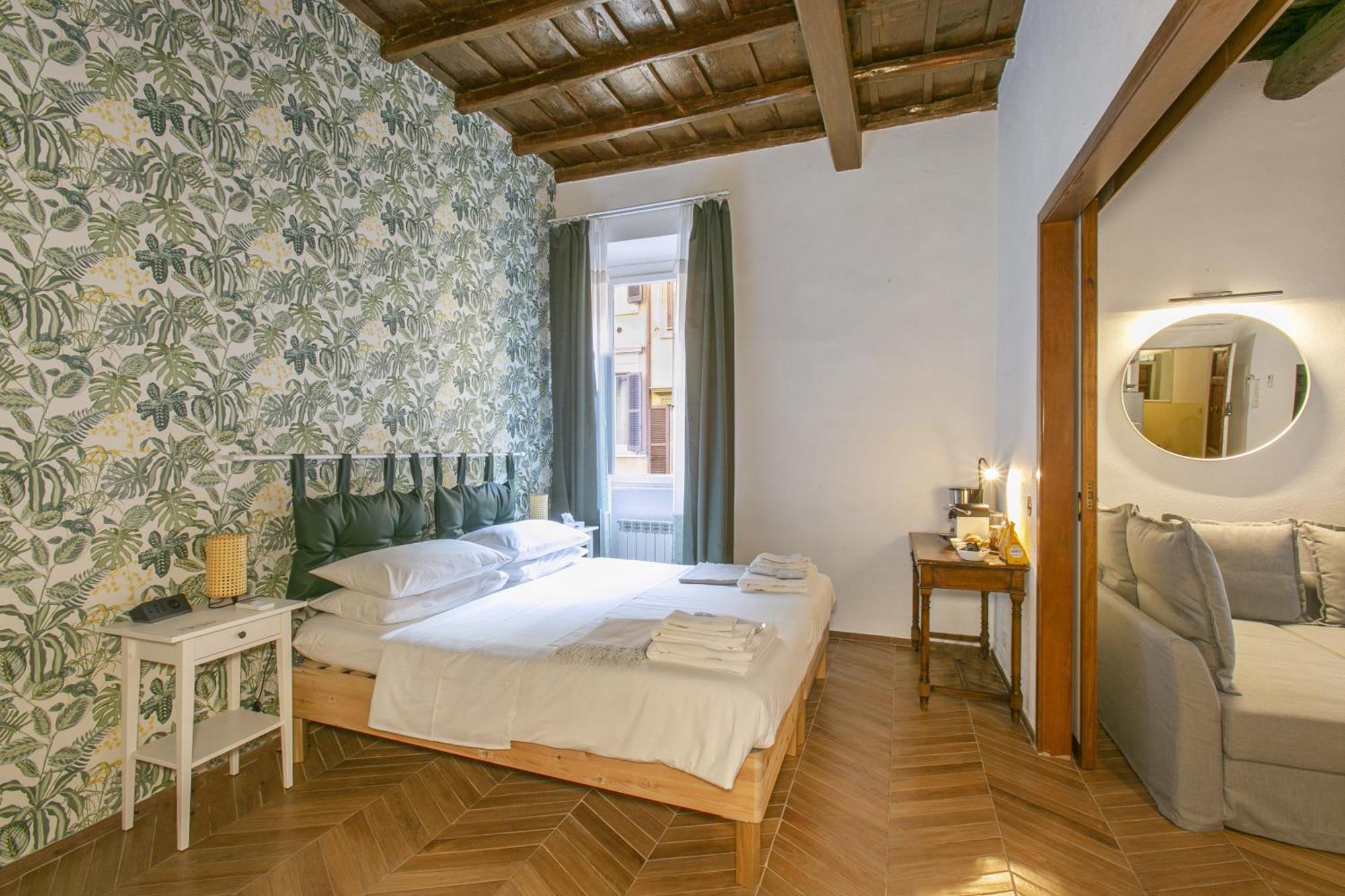 Appartement Trevi Little Palace #4 *