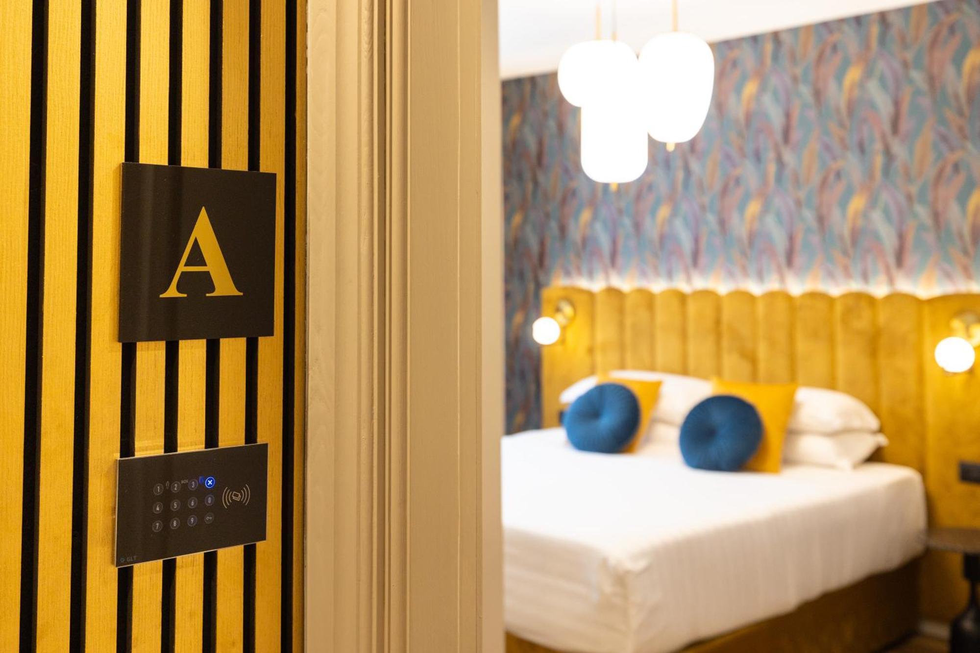Mavi Luxury * Rome