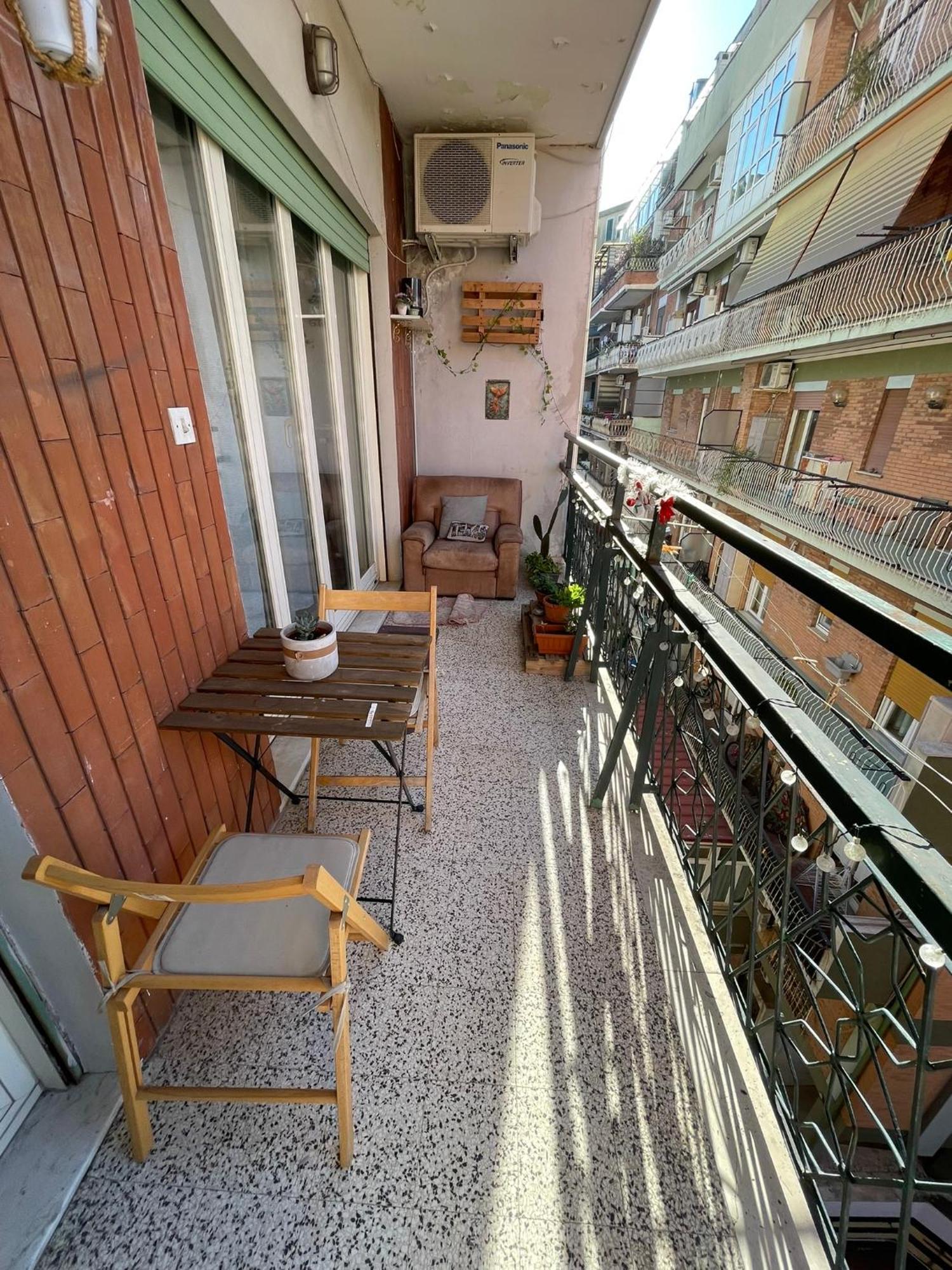 -100m Metro A- Balcony E Open Space Rome