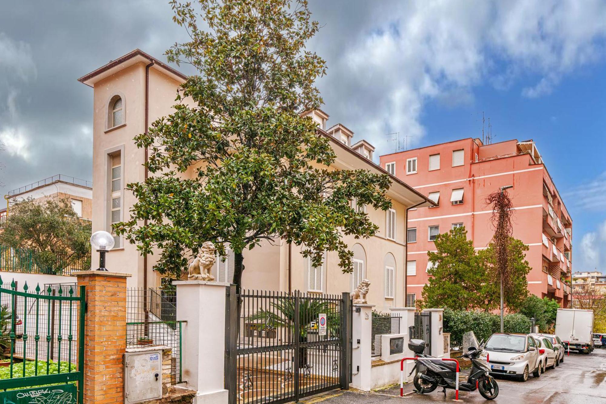 Apartment Falda Rome