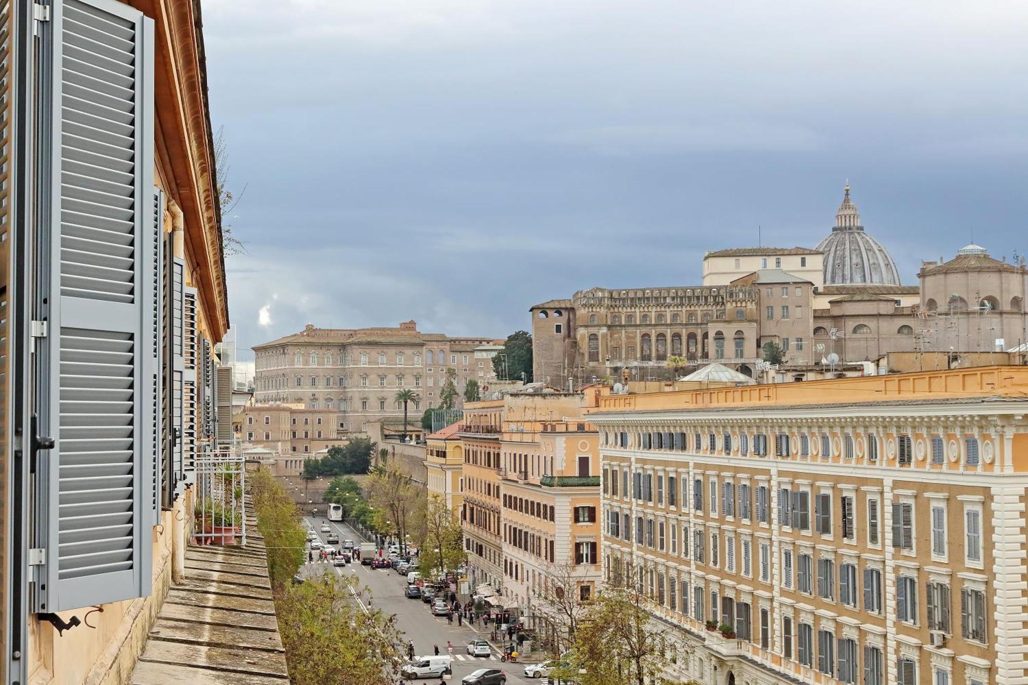 St Peter Giant * Rome