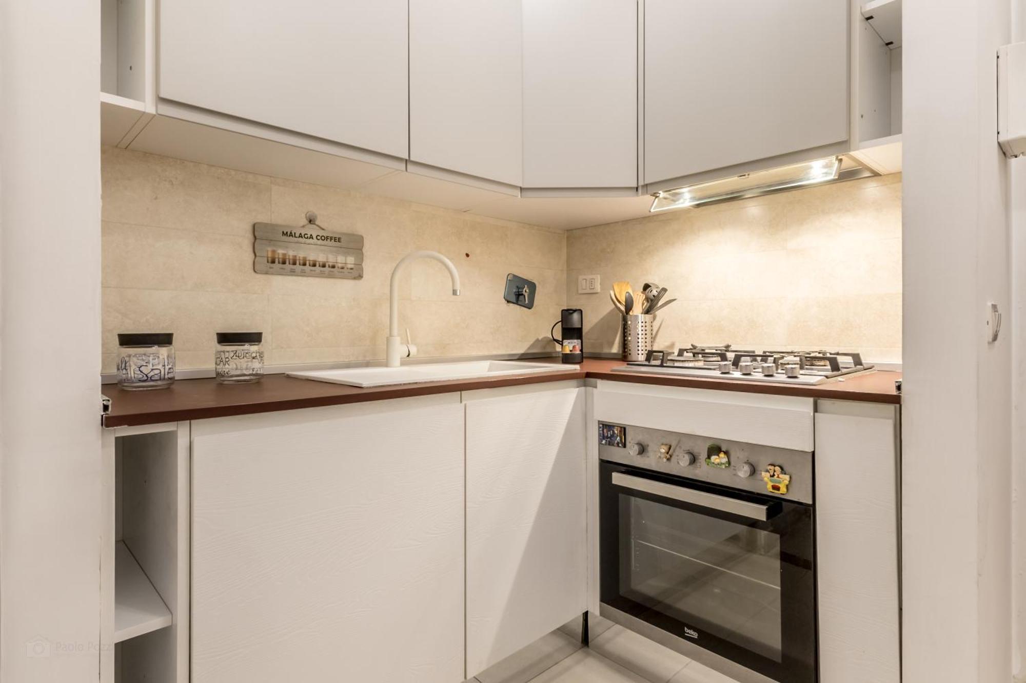 Porte Di - With Cozy Terrace Apartment Rome