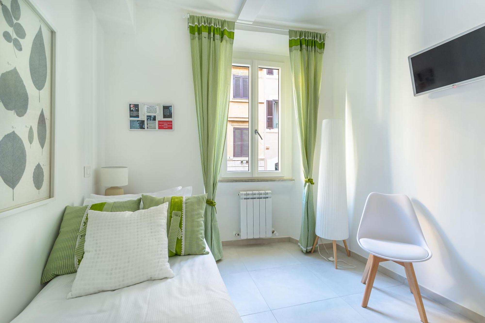 Iflat New Cozy Retreat Near The Colosseum Rome