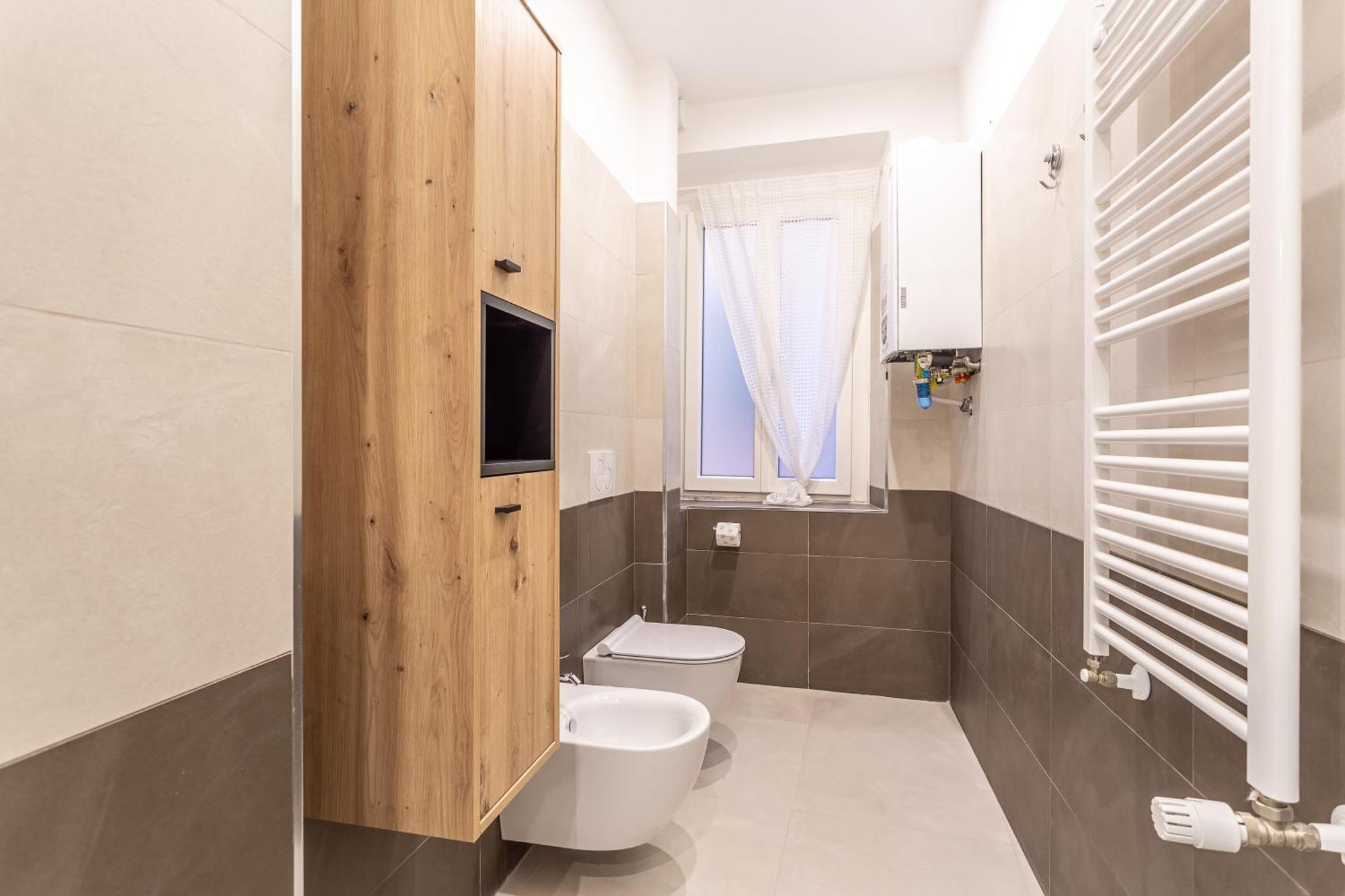 Apartment Iflat New Cozy Retreat Near The Colosseum Rome