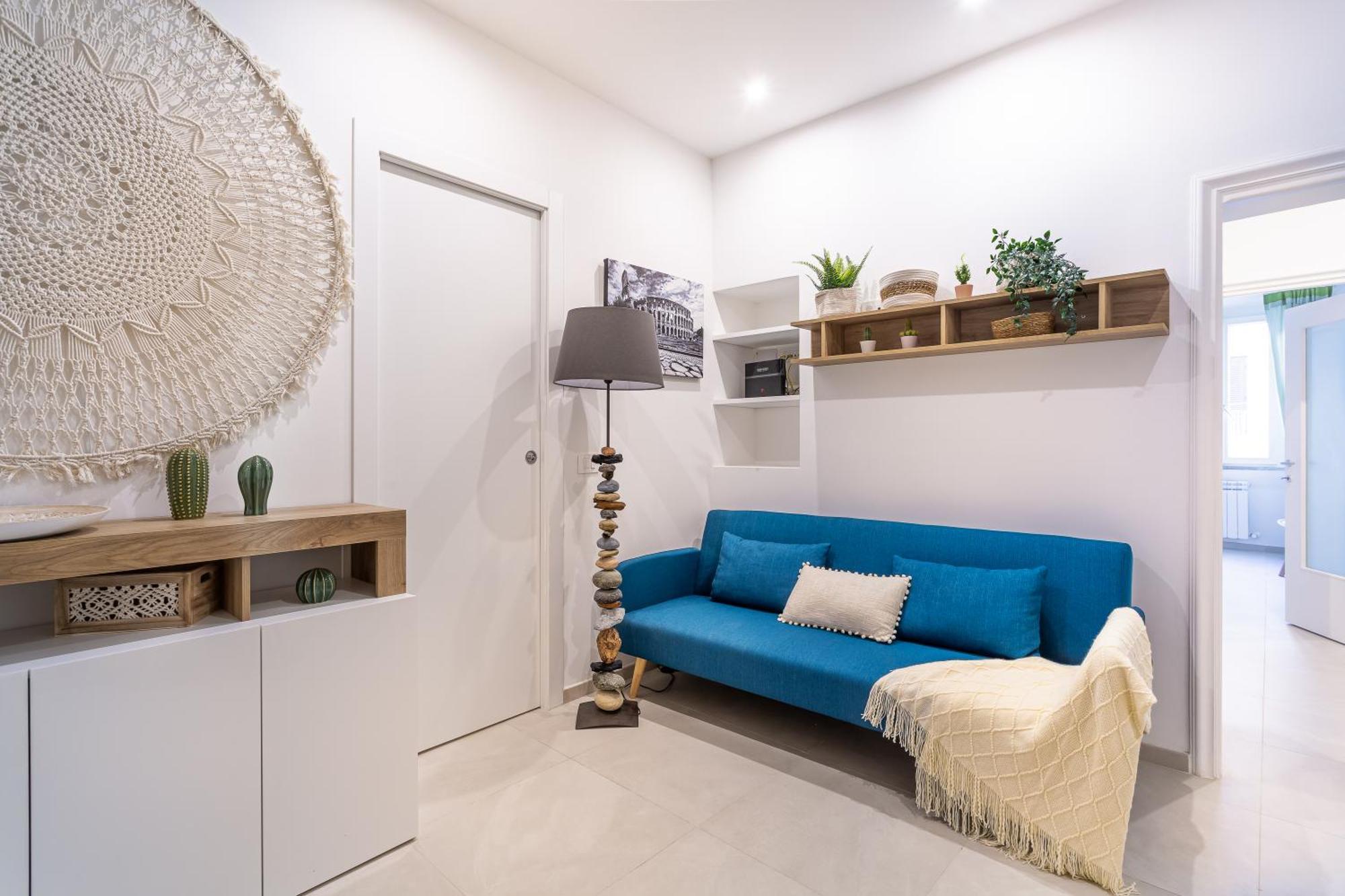 Apartment Iflat New Cozy Retreat Near The Colosseum Rome