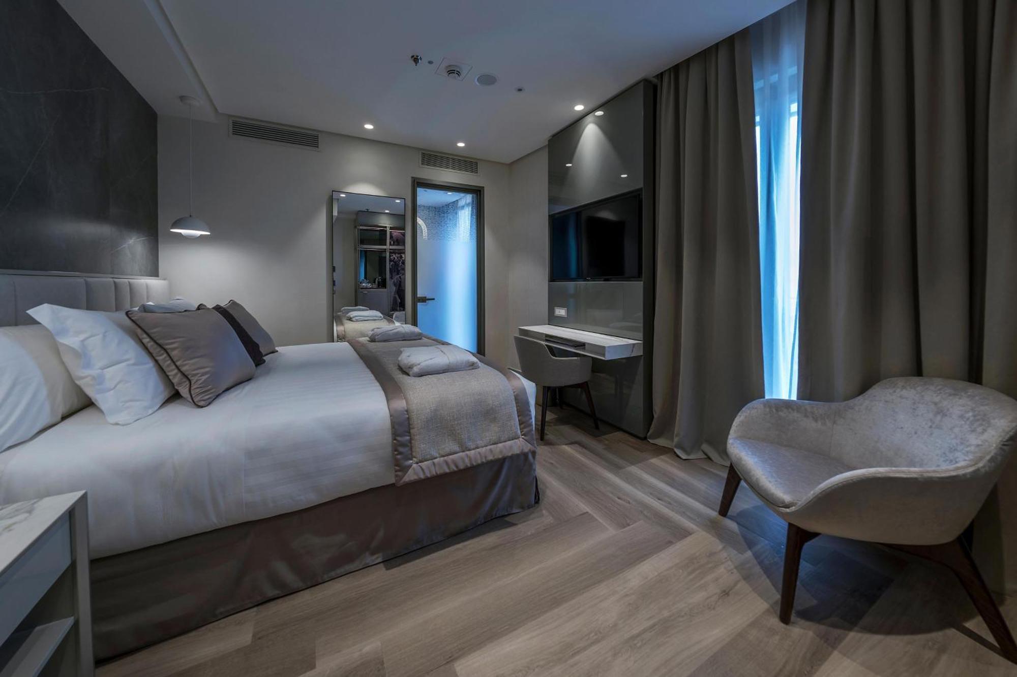 The Regency A Tribute Portfolio Hotel Roma