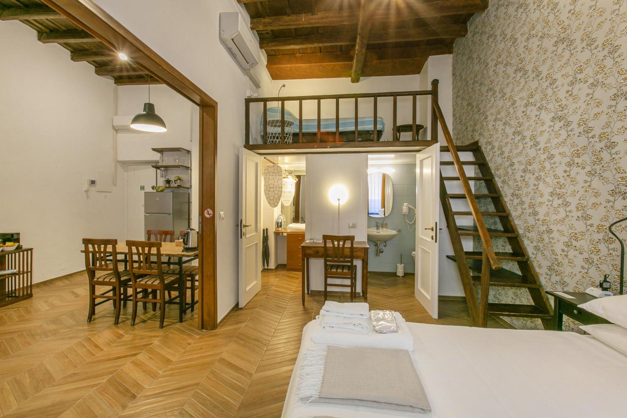 Appartement Trevi Little Palace #2 *