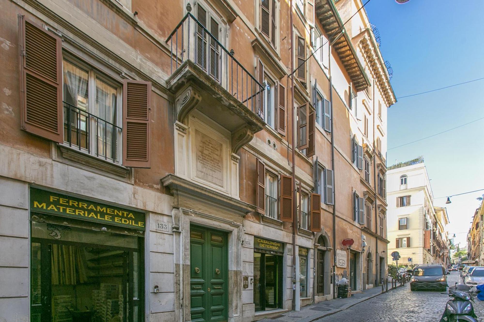Apartment Trevi Little Palace #9 Rome