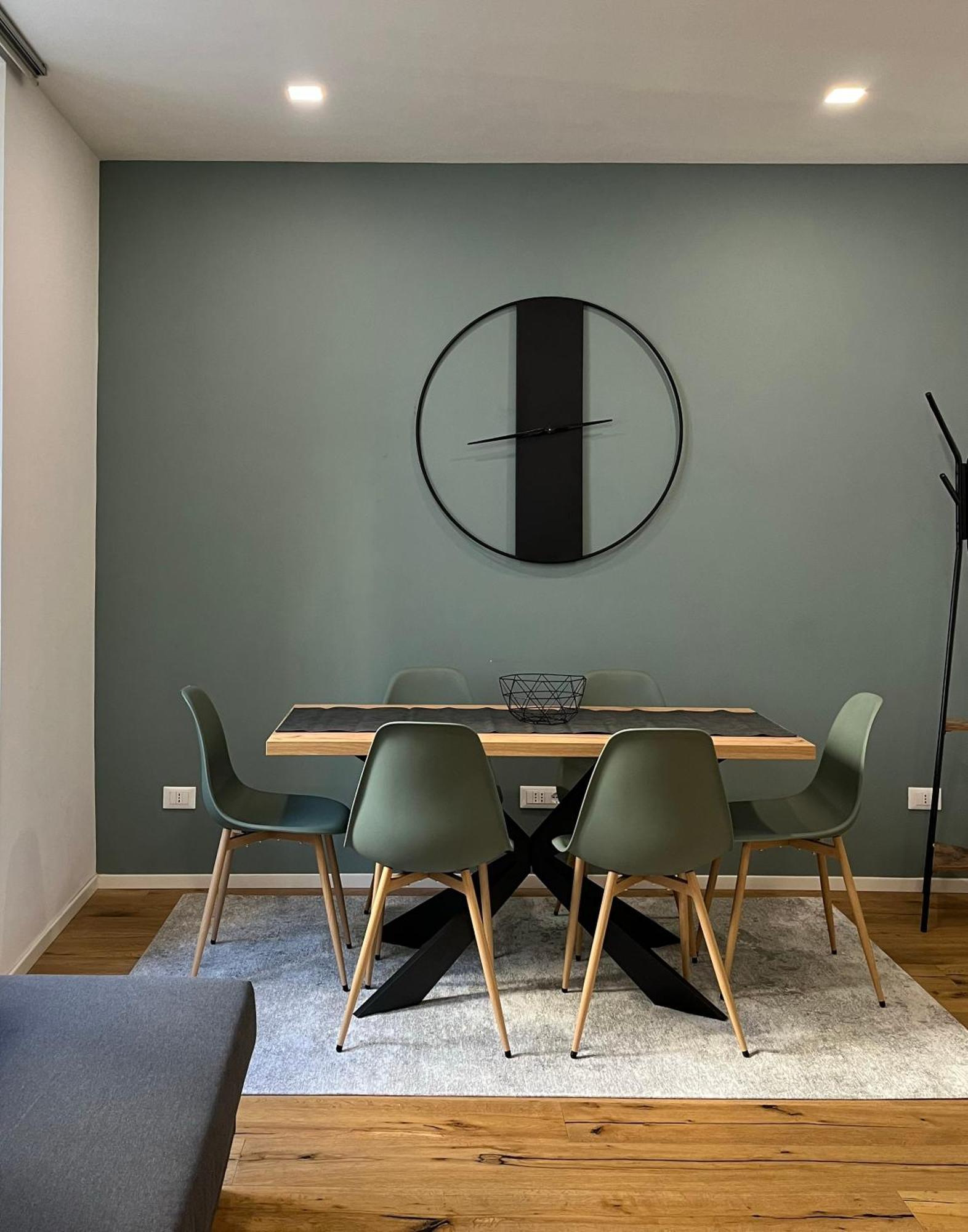Antares - Boutique Rome
