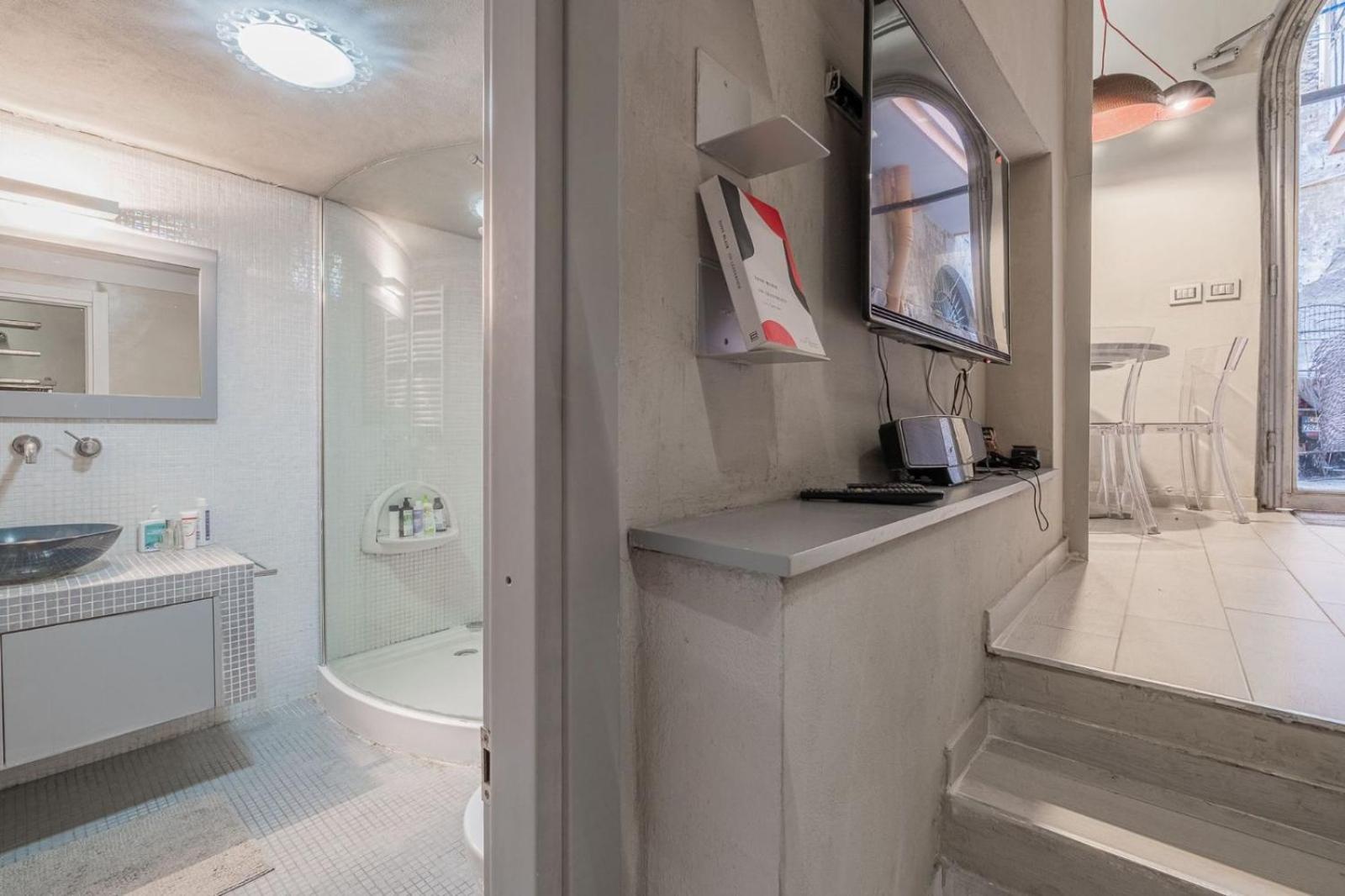 Spagna Square 200mt - Loft 4px - Center - Private Access - Piazza Del Popolo Apartment *