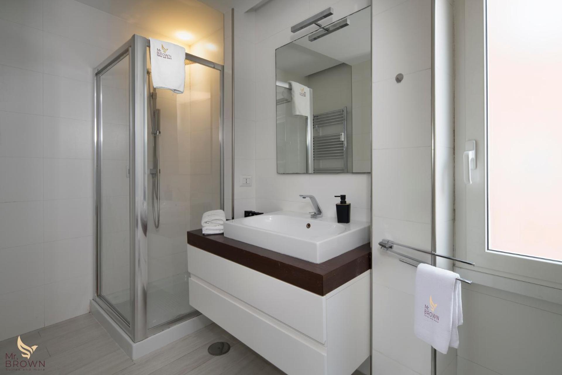 Mrbrown - Eredia Apartment
