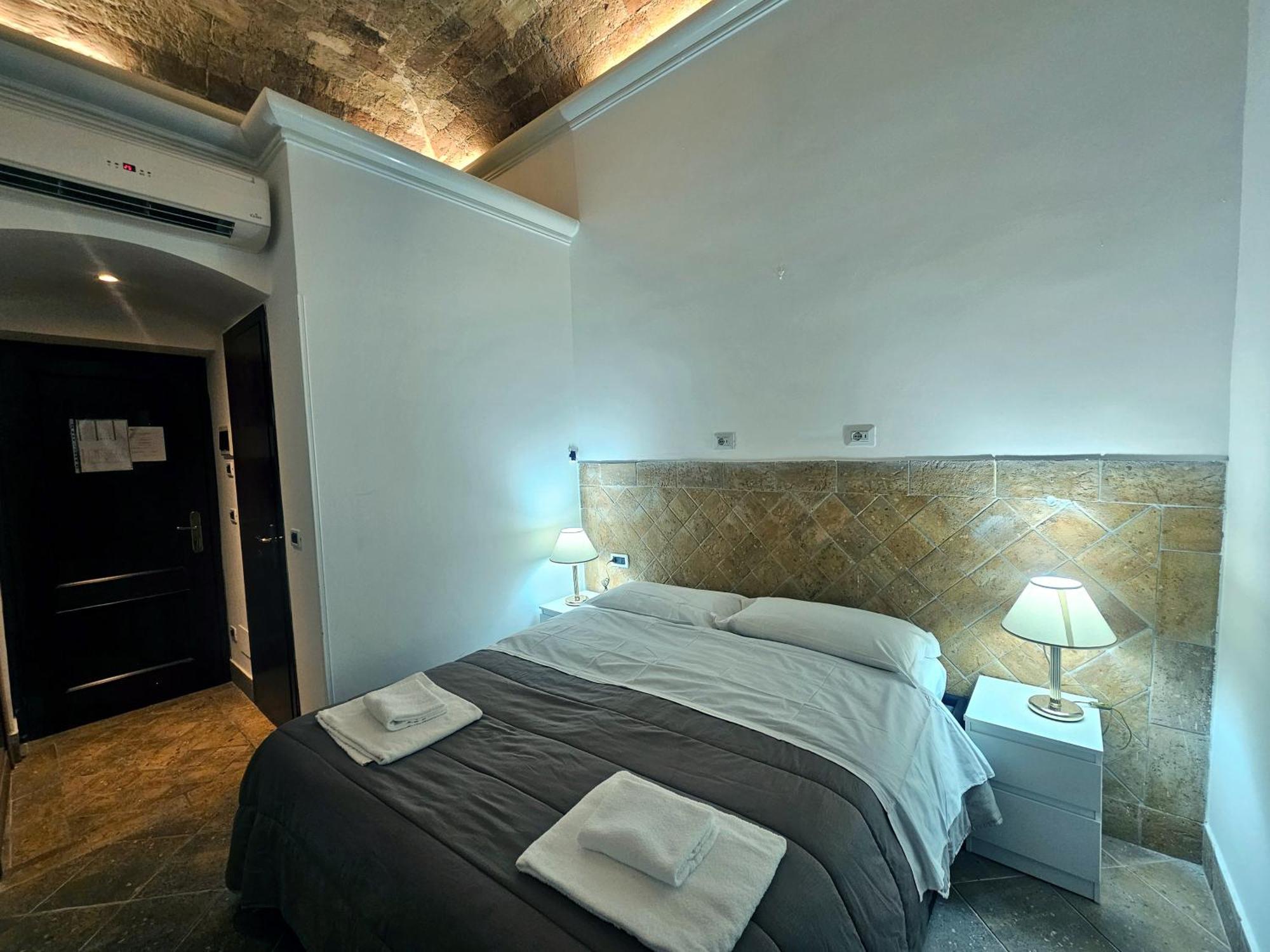 Check In Guest house