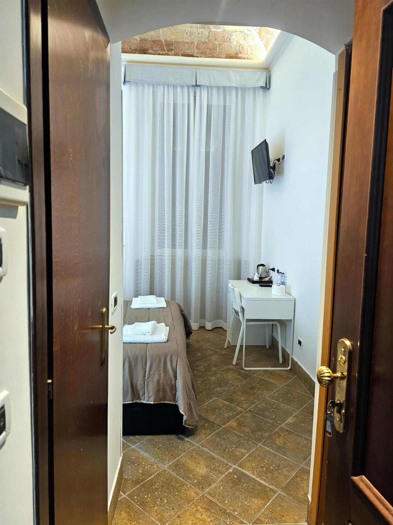 Check In Guest house