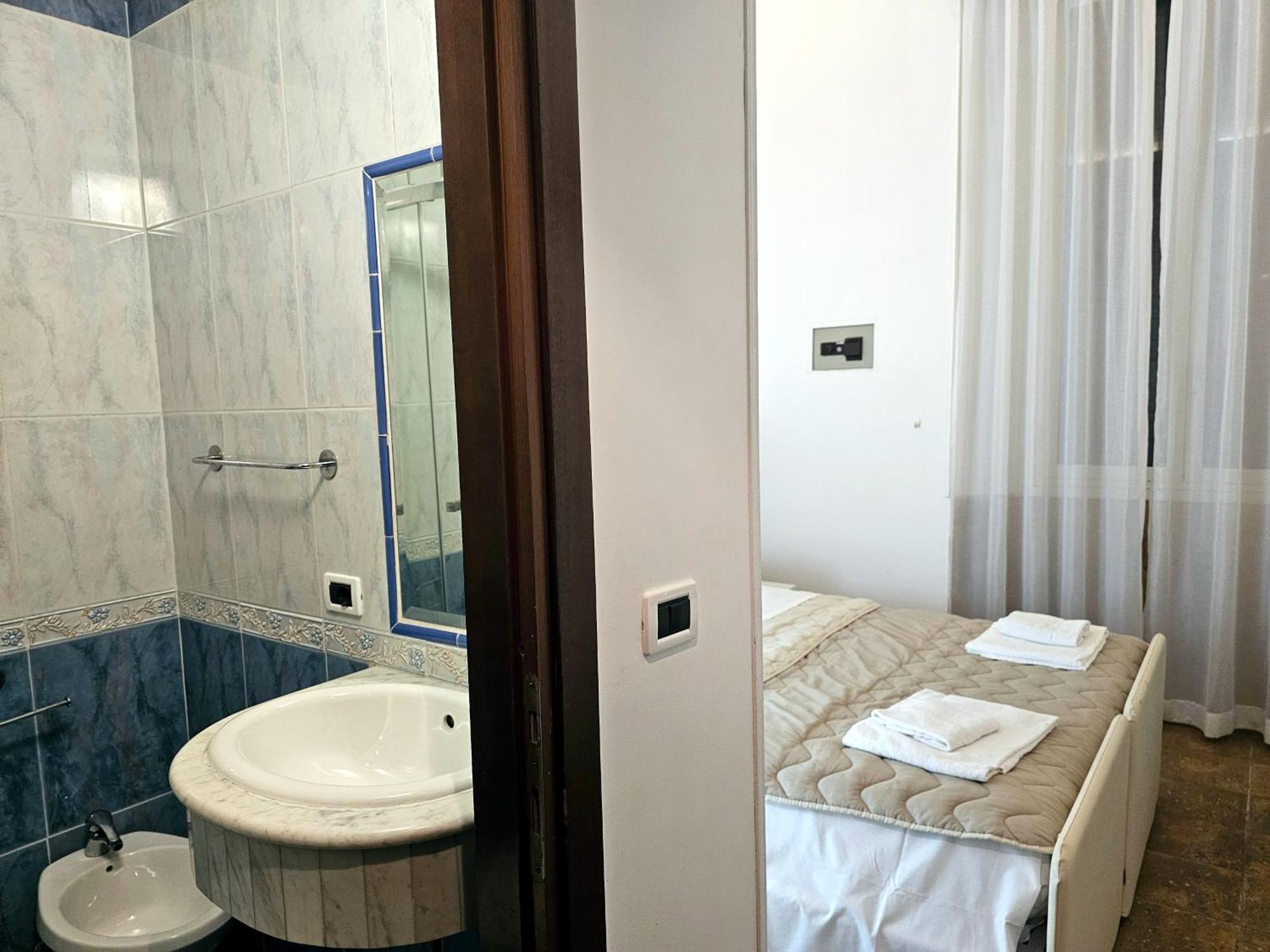 Check In Guest house