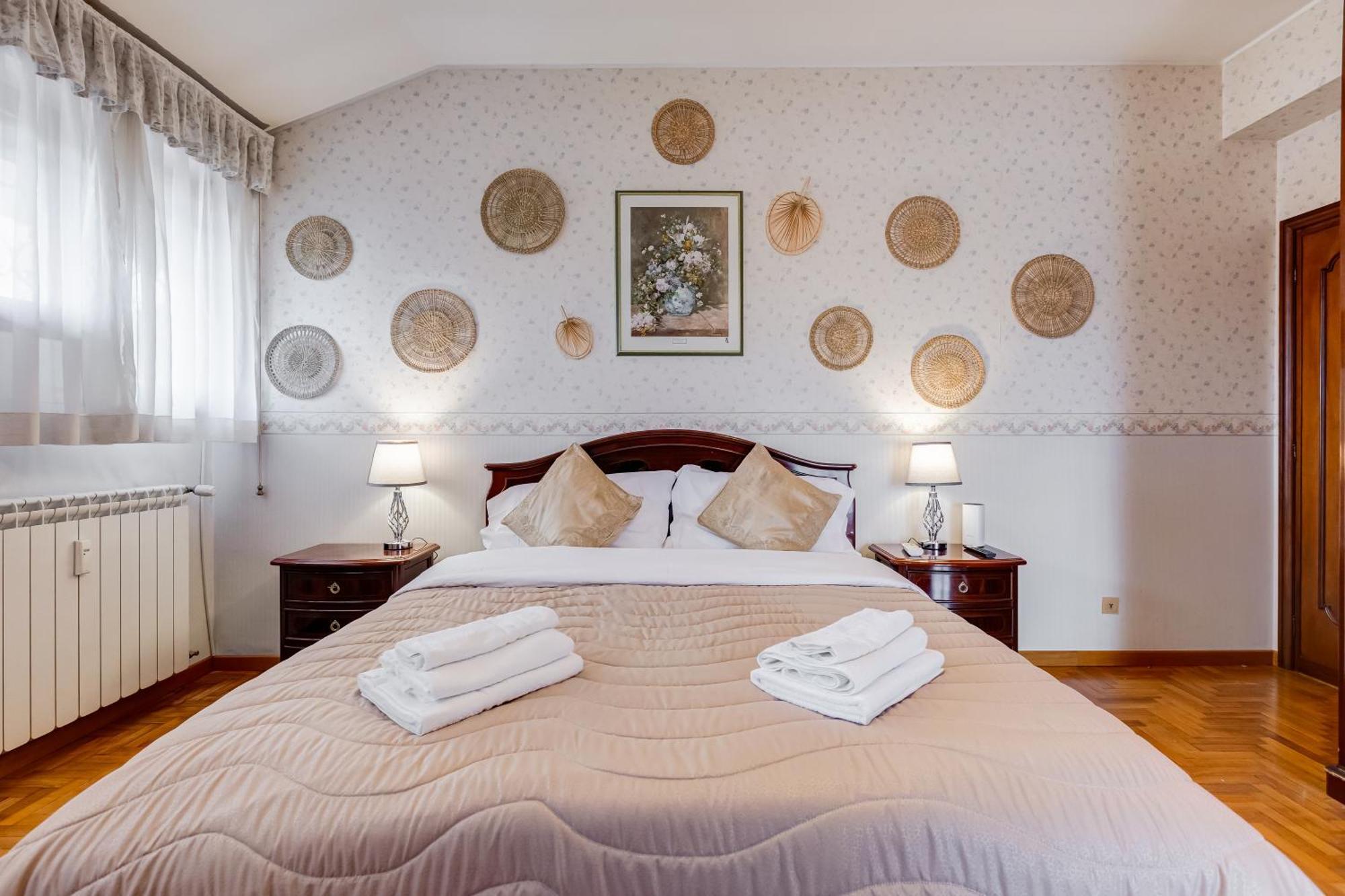 The Elegant Penthouse - Ampio Attico Con Posto Auto Apartment *