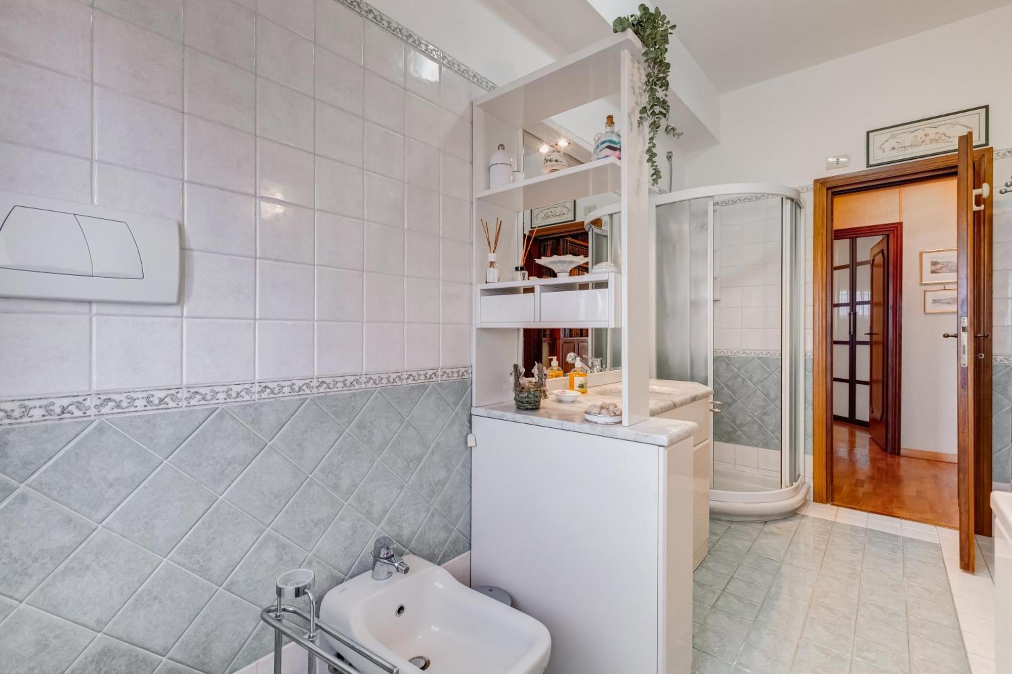 The Elegant Penthouse - Ampio Attico Con Posto Auto Apartment
