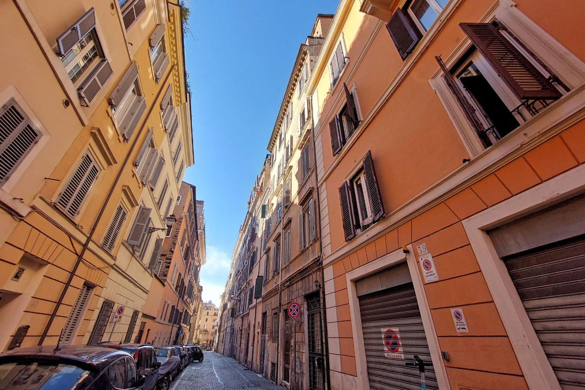 Apartment Capocci By Halldis Rome