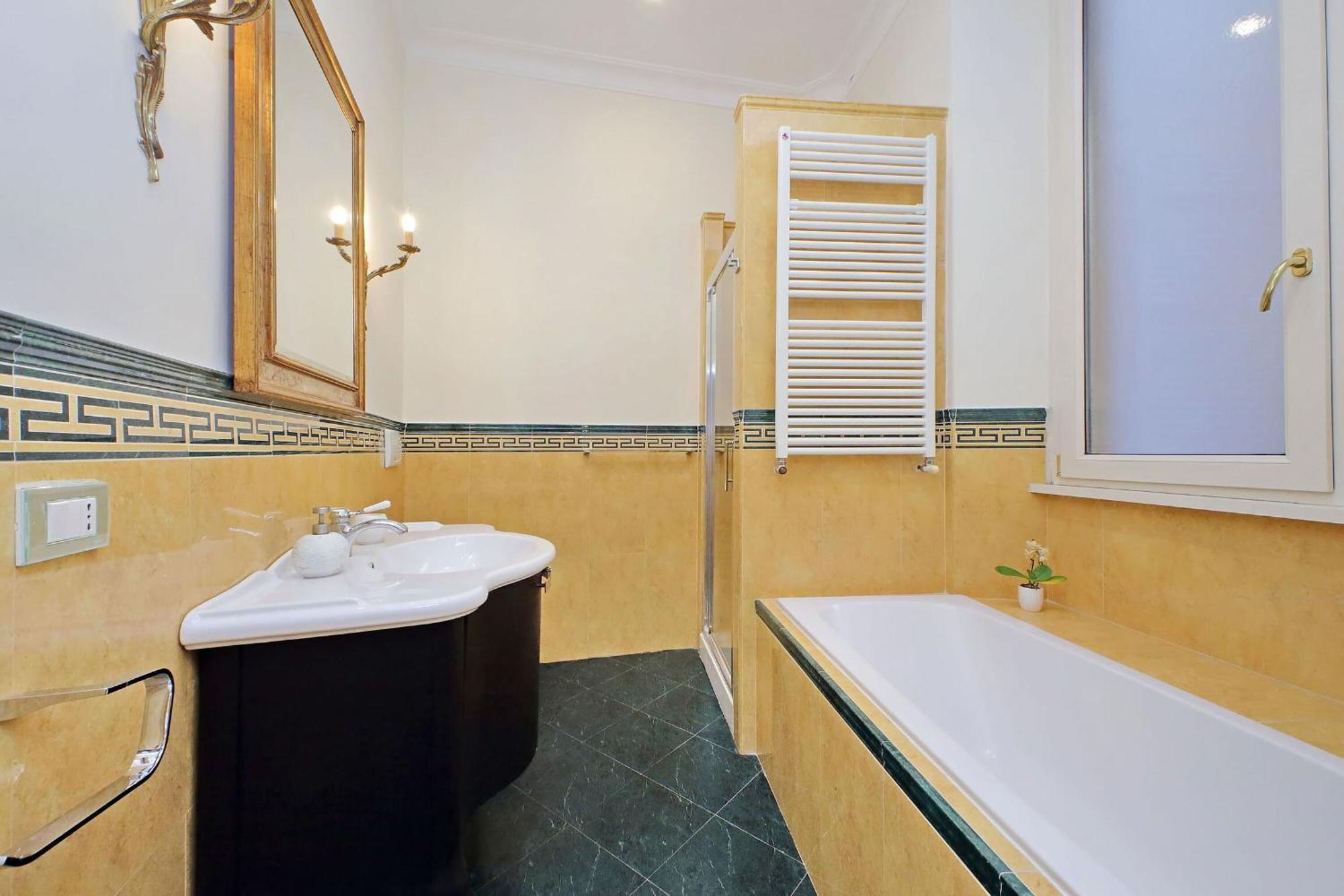 Capocci By Halldis Rome