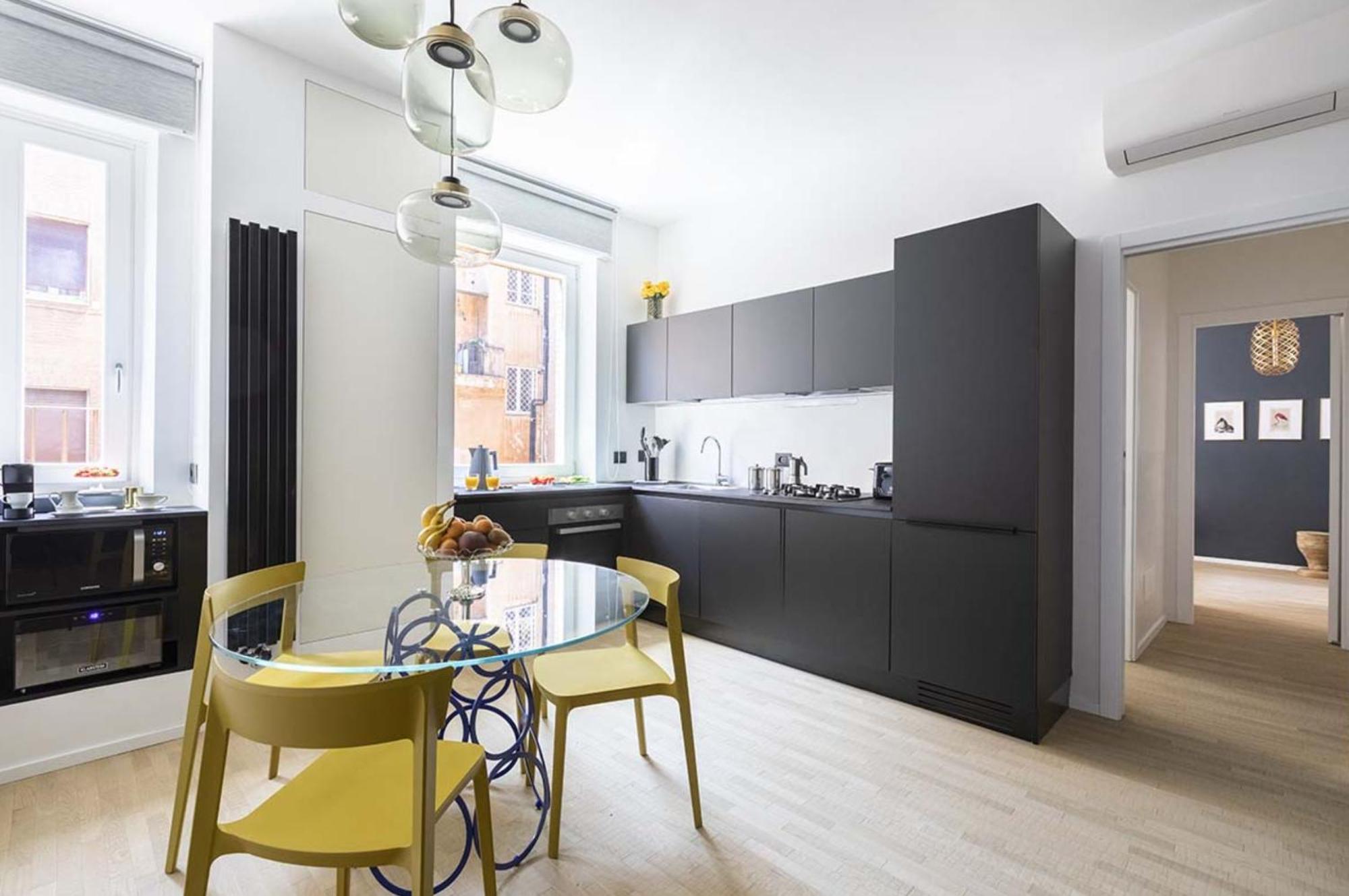 Boncompagni Rm7382 Apartment