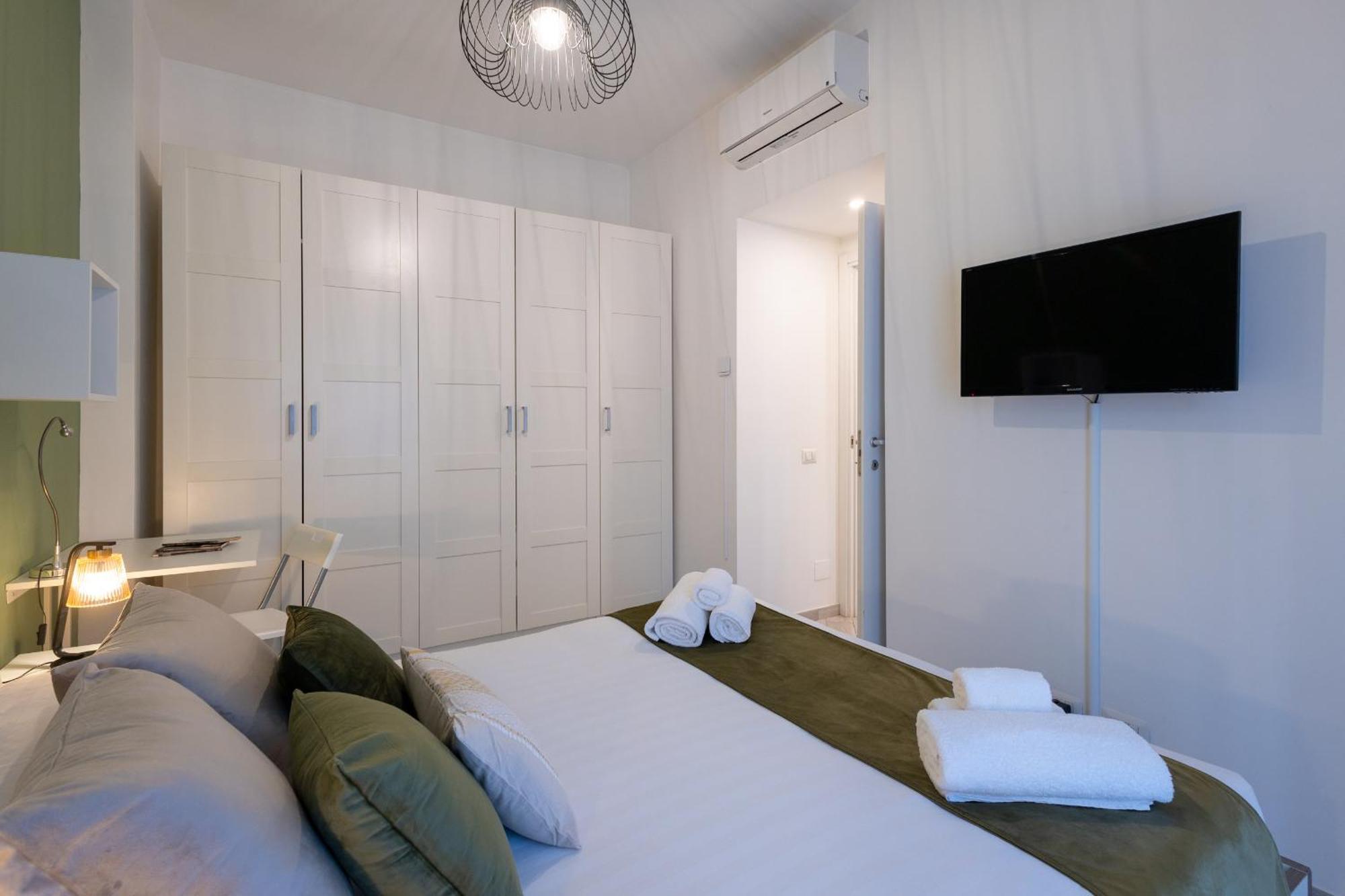Ottoboni Apartment, 4 Persone, Balcone, Wi-fi, Stazione Tiburtina * Rome