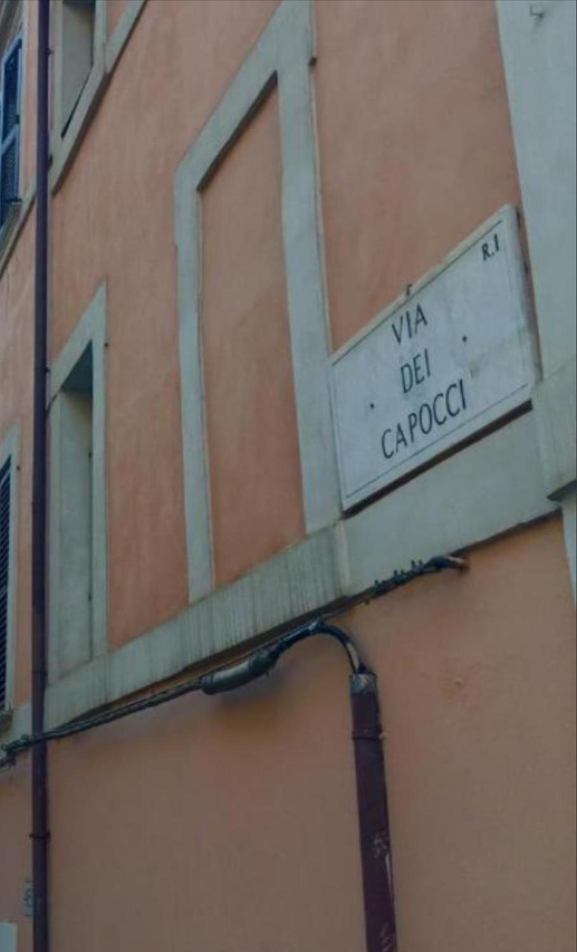 Capocci 10 Apartment