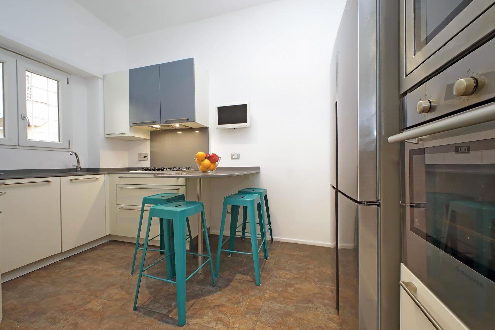 Apartment New With Terrace - 150m Metro A Rome