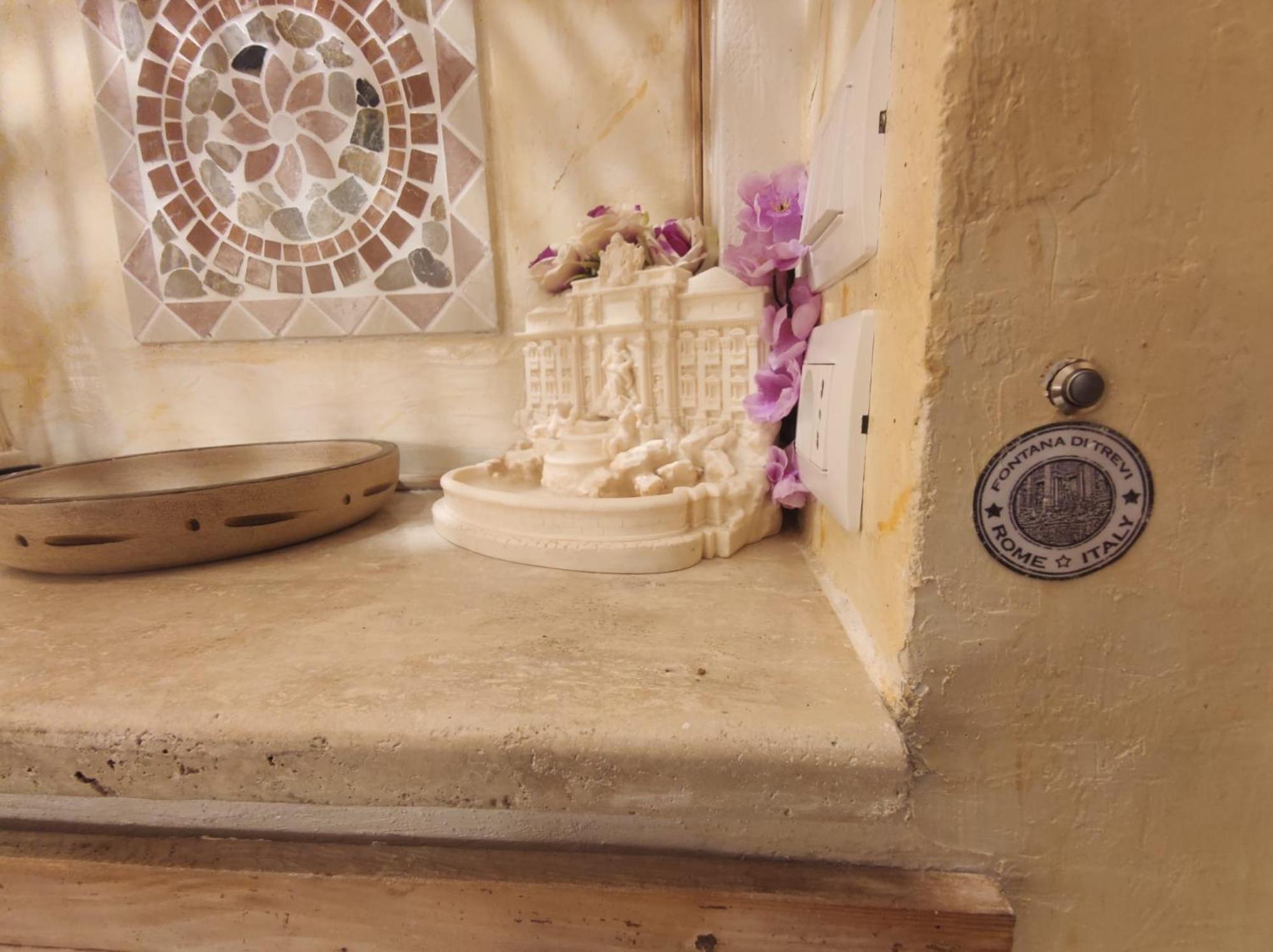 Appartement Domus Corneliae - Romantico Attico & Jacuzzi - Metro A Cornelia