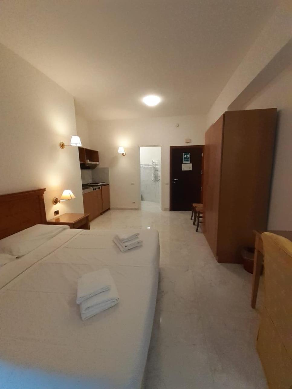 Appartement Monolocale Metro A Cornelia