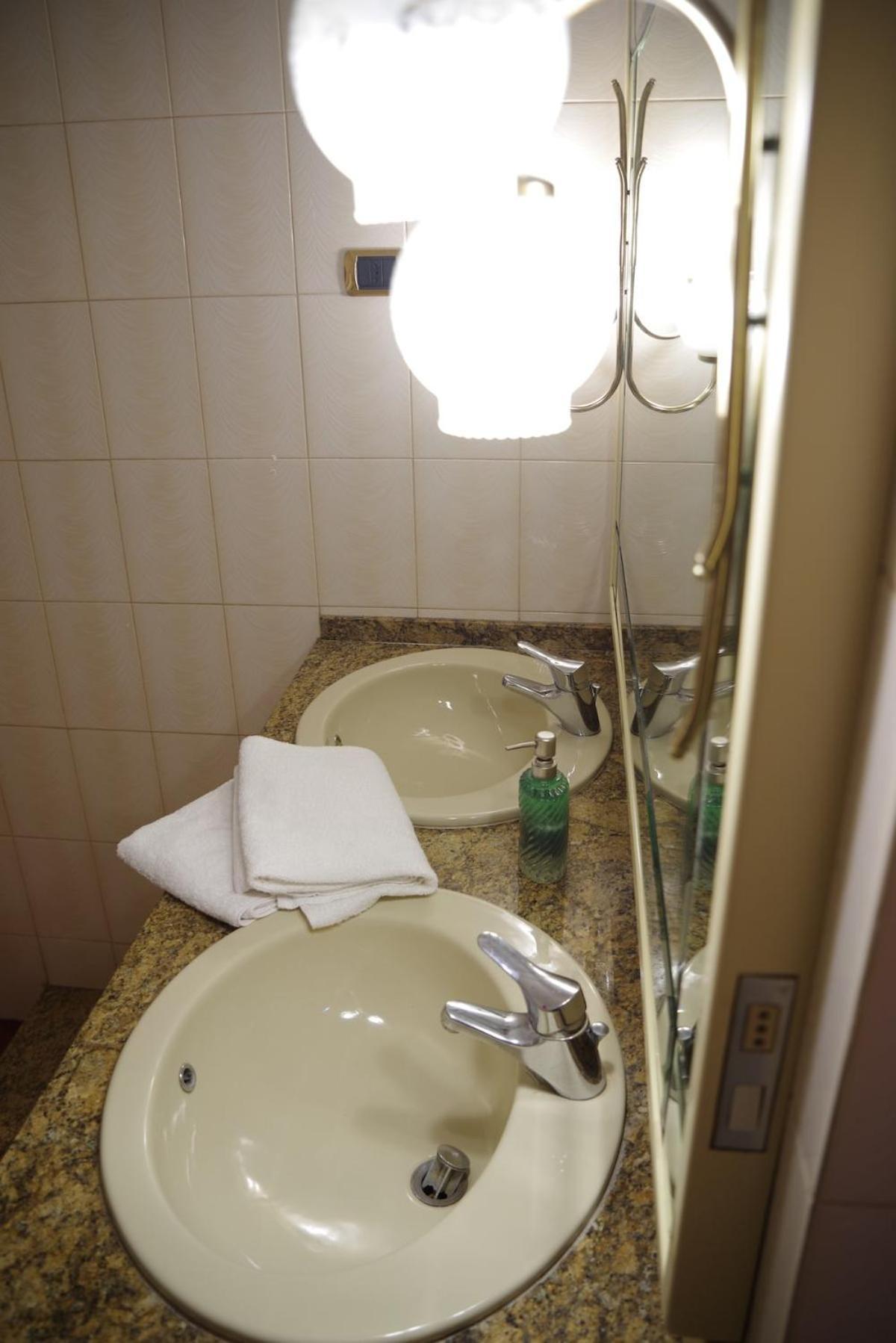 Domus G&r Apartment *