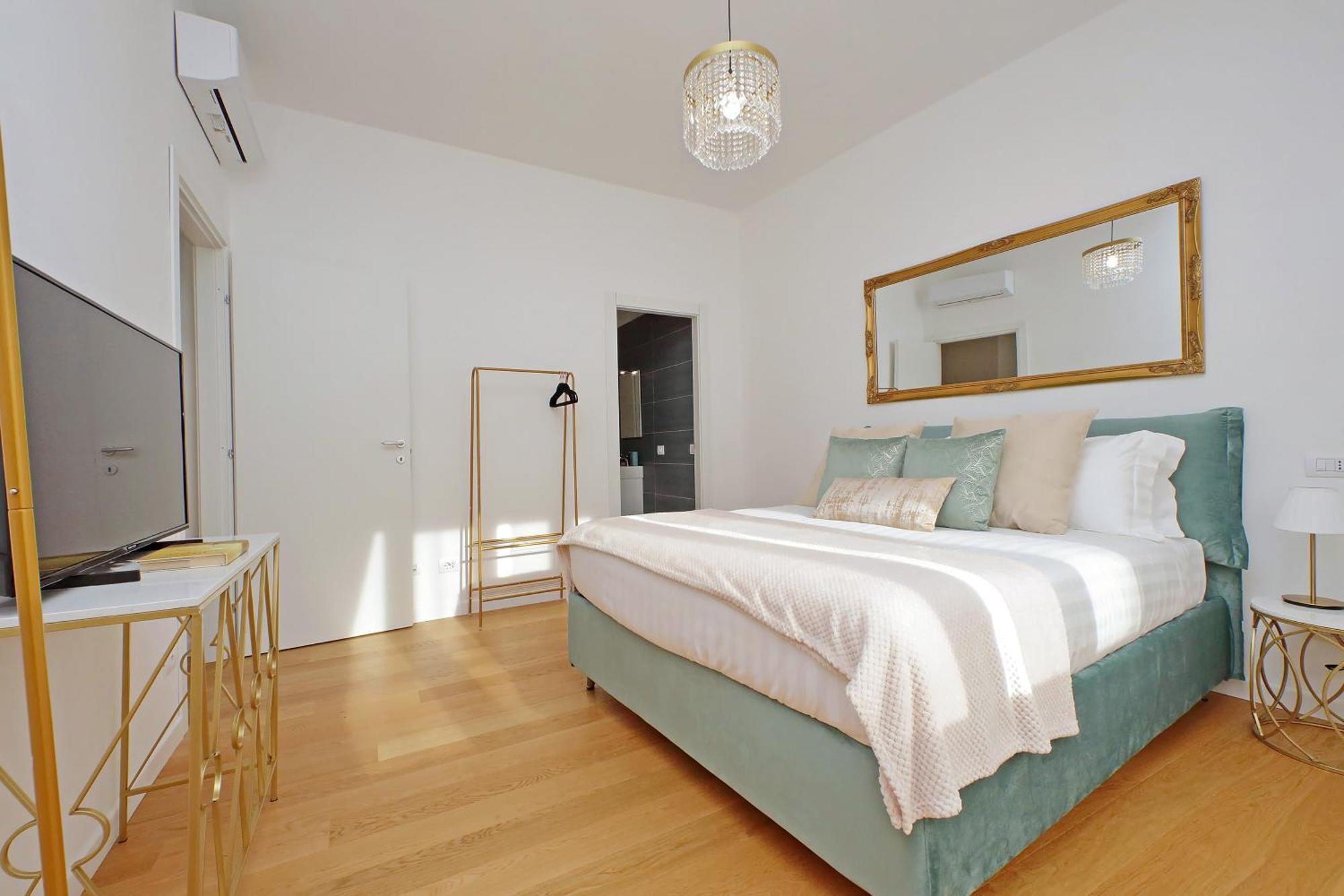 Apartment Graceful Near St Peter Metro 100 Mt Rome