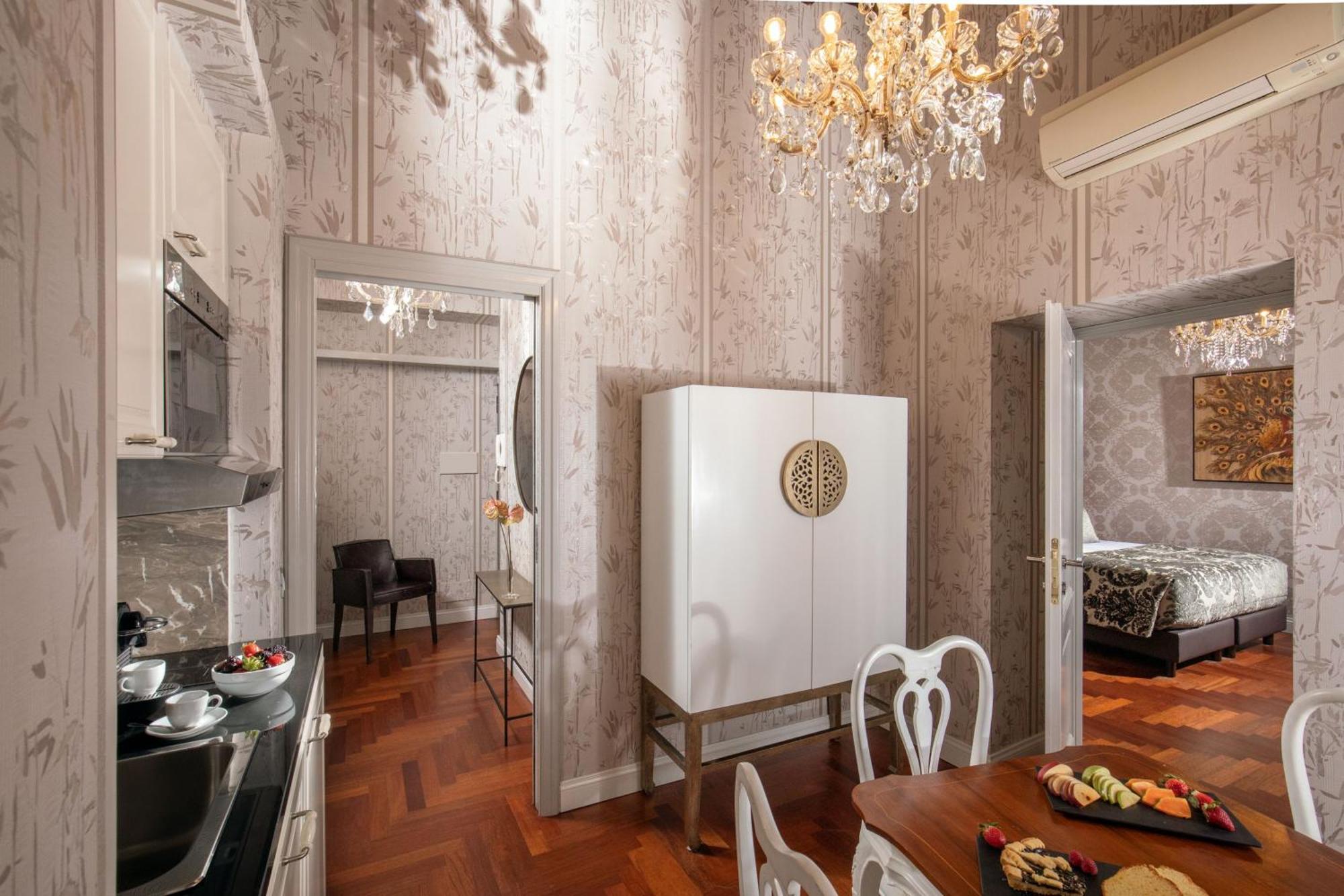 The At The Spanish Steps Luxury Collection - Bocca Di Leone 63 Luxury