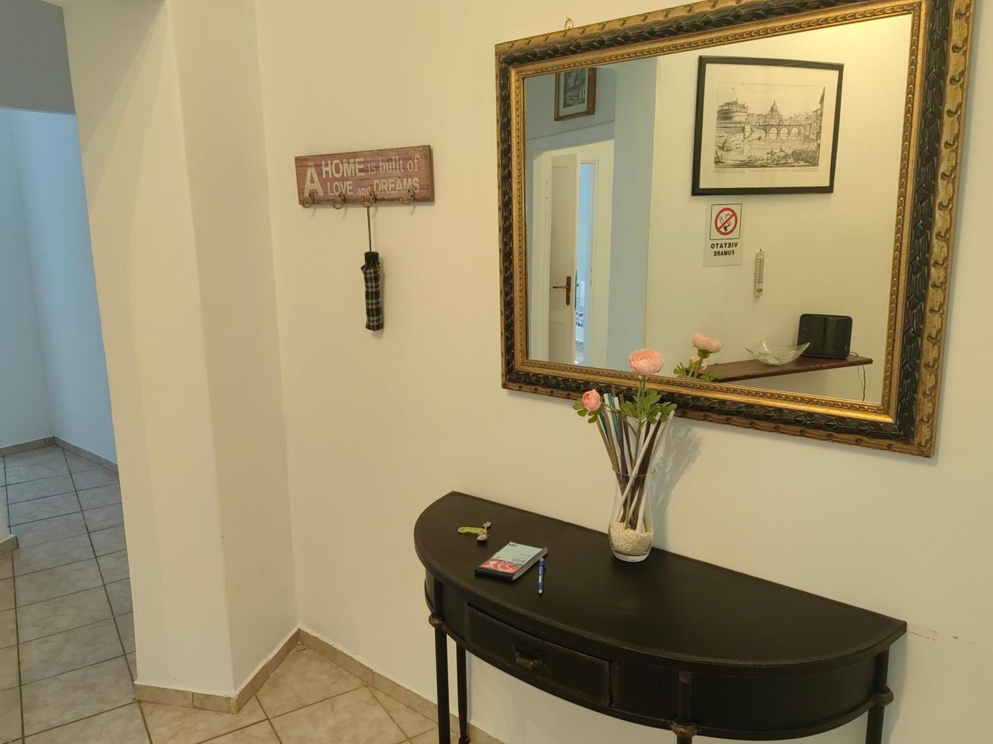 Roman Holidays Apartment