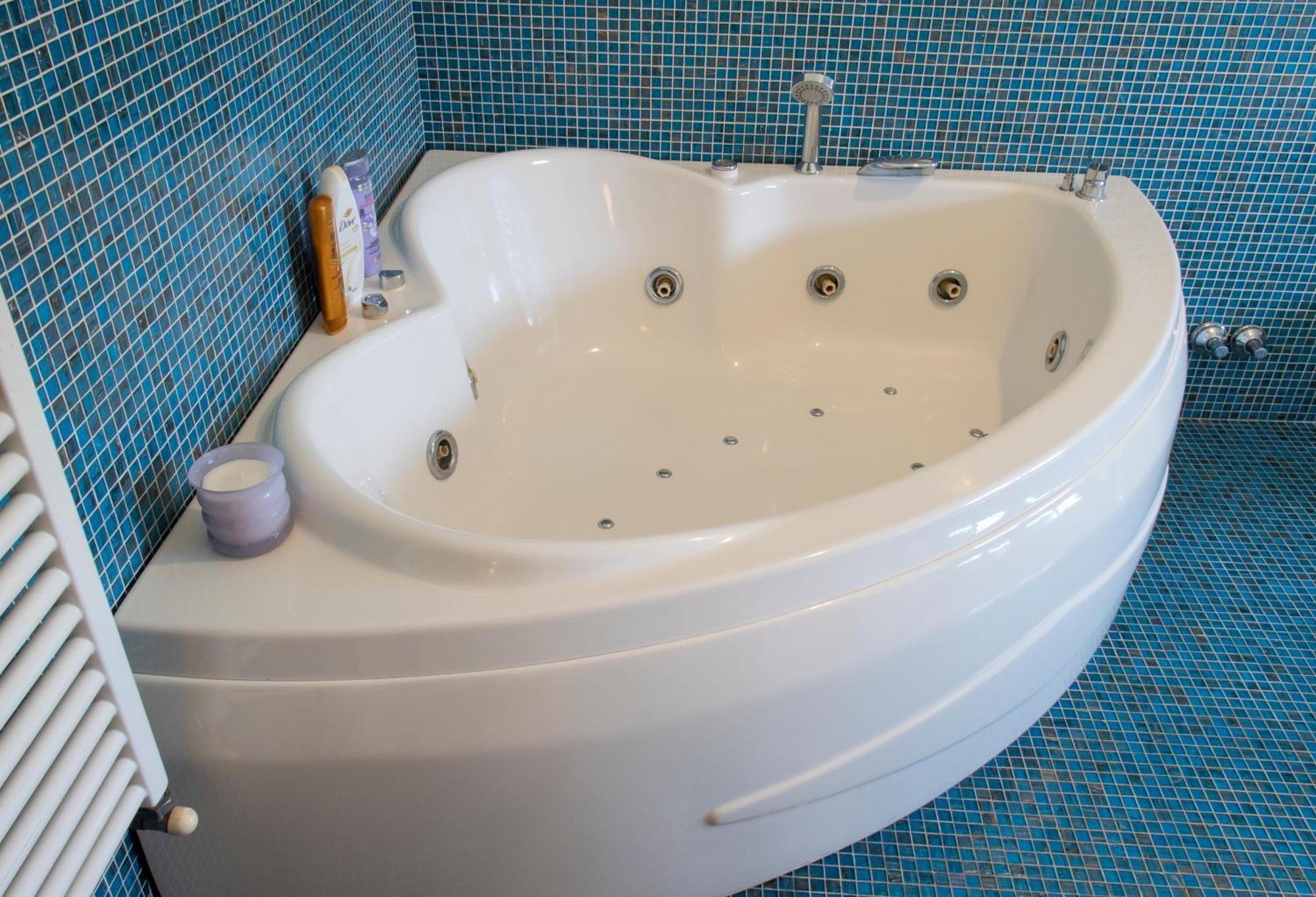 Moon Cove, Borghese Prestige Hideaway Apartment Rome